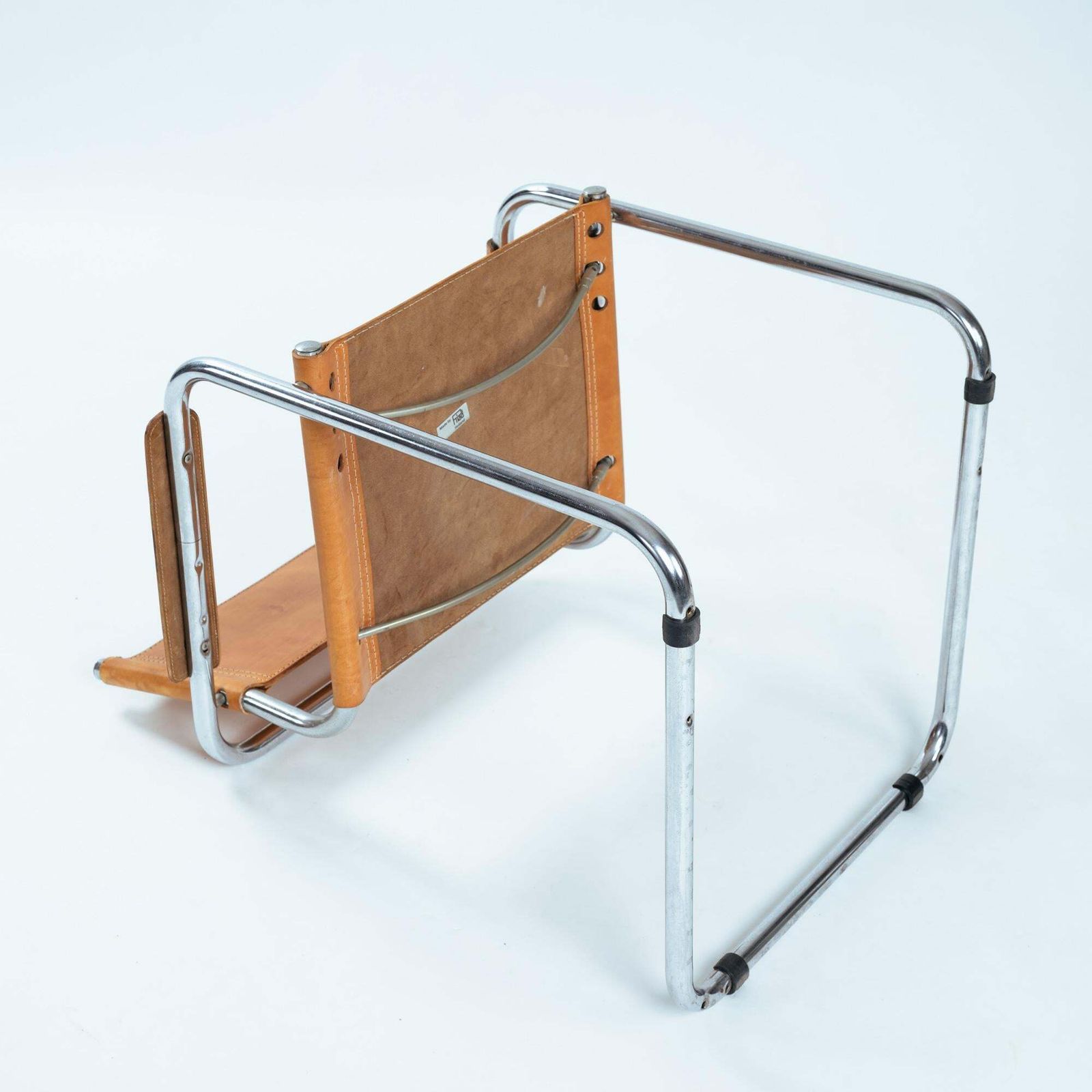 photo vinterior 4 Cognac Saddle Leather Cantilever Bauhaus S 34 B 34 Chairs, 1970s