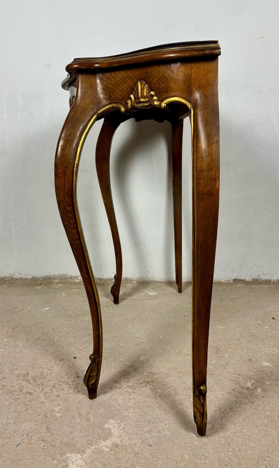 Meubels Franse consoletafel in Louis XV-stijl, walnoot, jaren 1930 photo