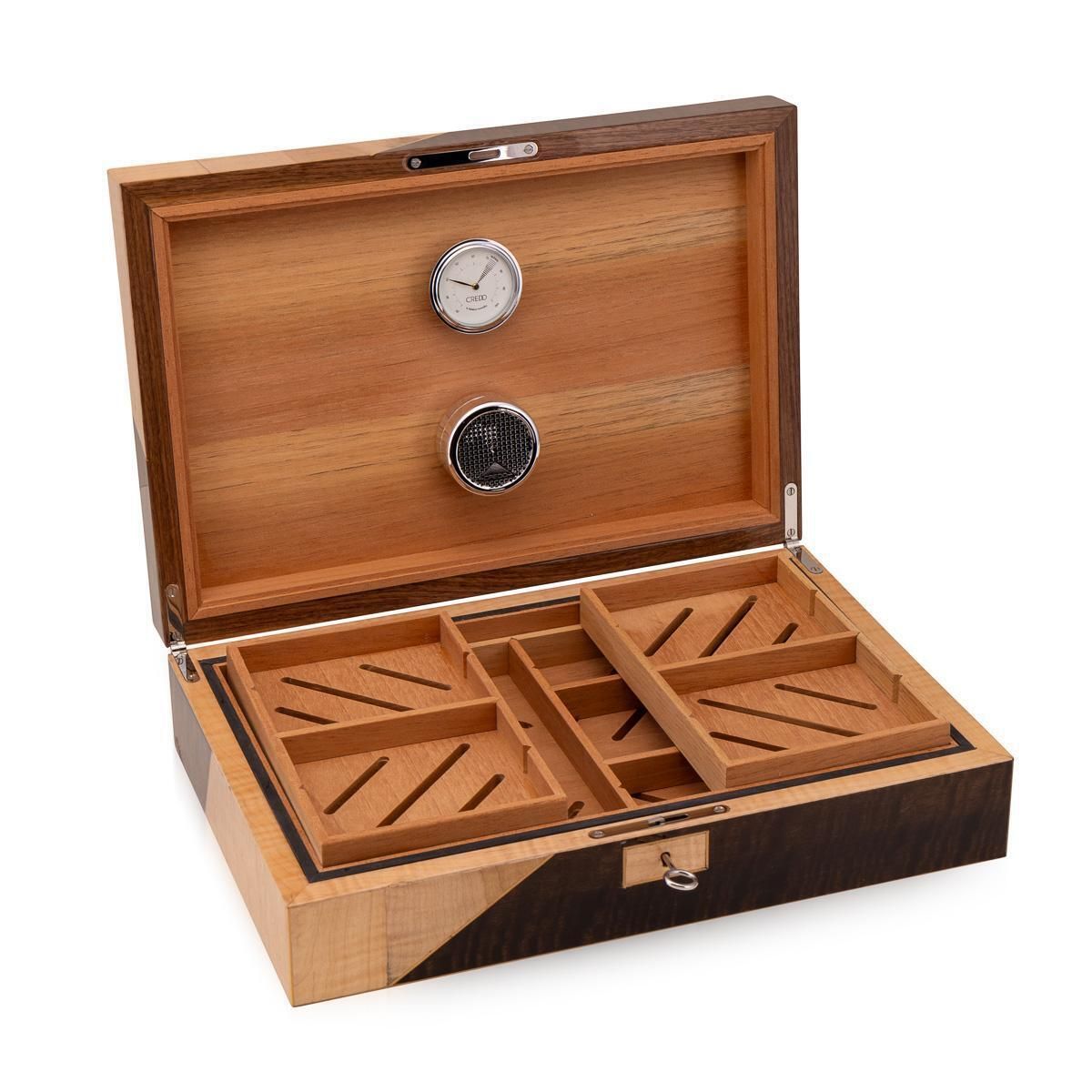 Contemporary 21st Century English Walnut & Sycamore Cigar Humidor photo vinterior