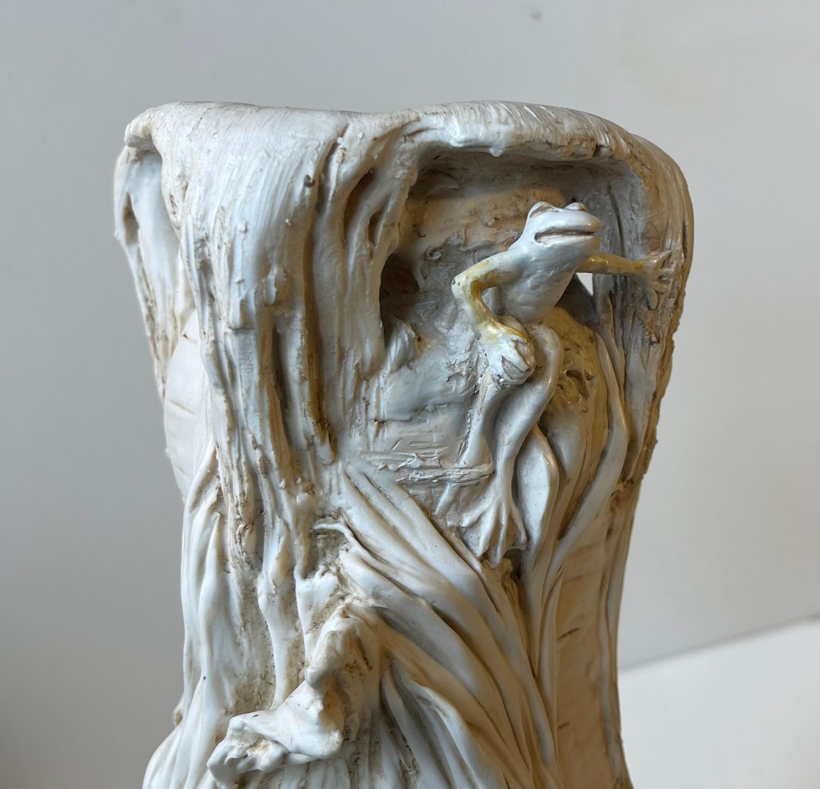Antique Bohemian Enchanted Fairy Tail Tree Trunk Vase In Porcelain   Bisque photo Home Decor