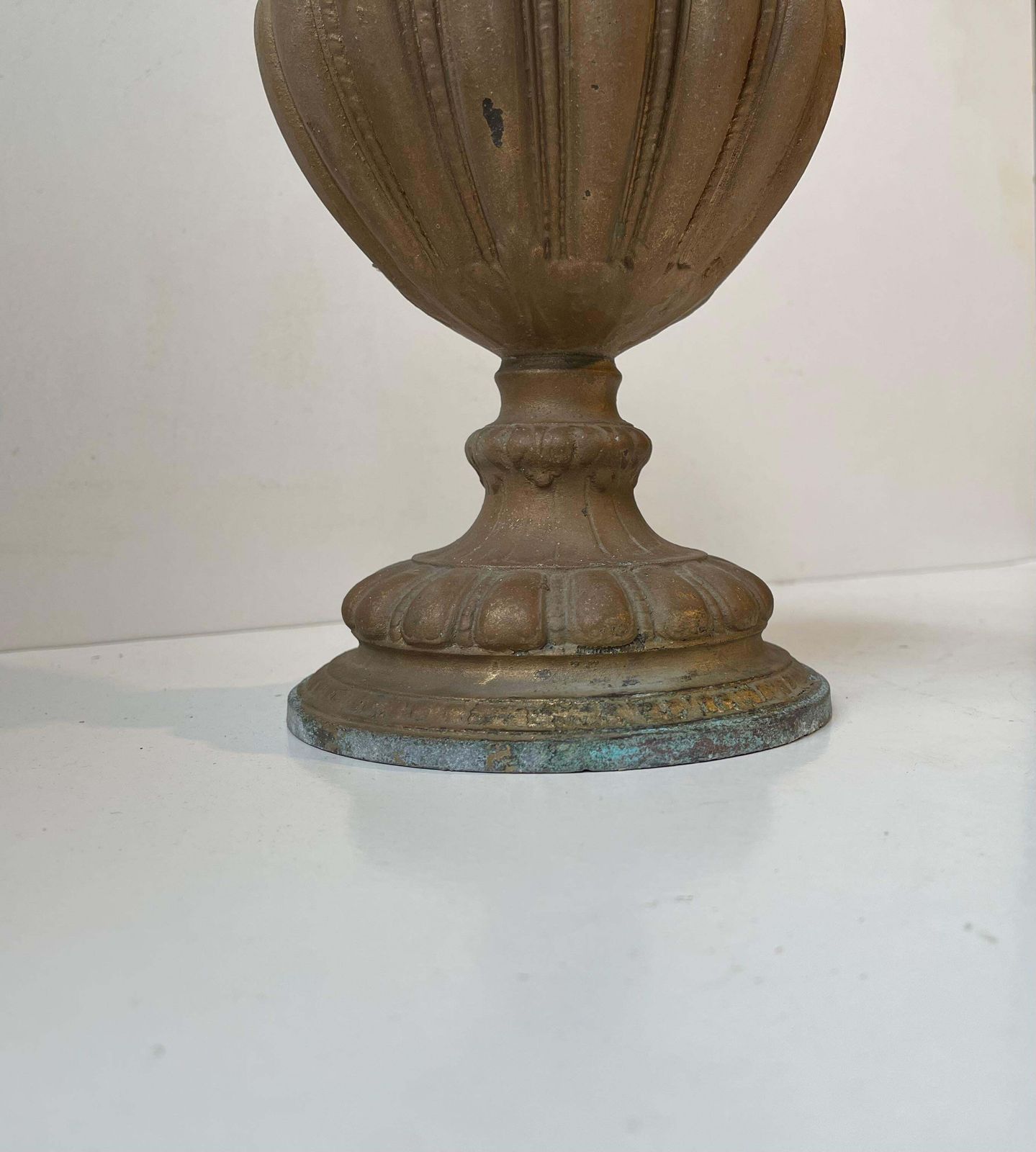 Small Antique Italian Garden Urn Or Jardiniere In Bronze photo buy