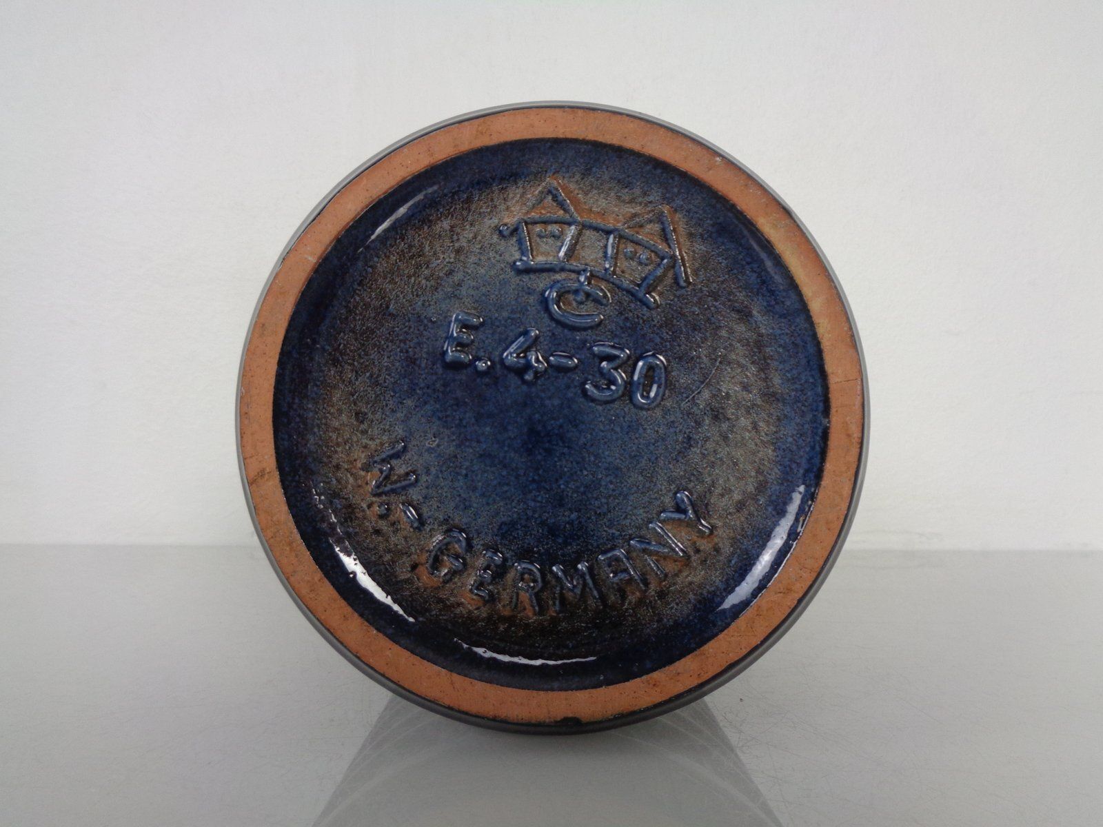 Dark Blue E4 30 Ceramic Vase From Carstens Tönnieshof, Germany, 1960s photo vinterior