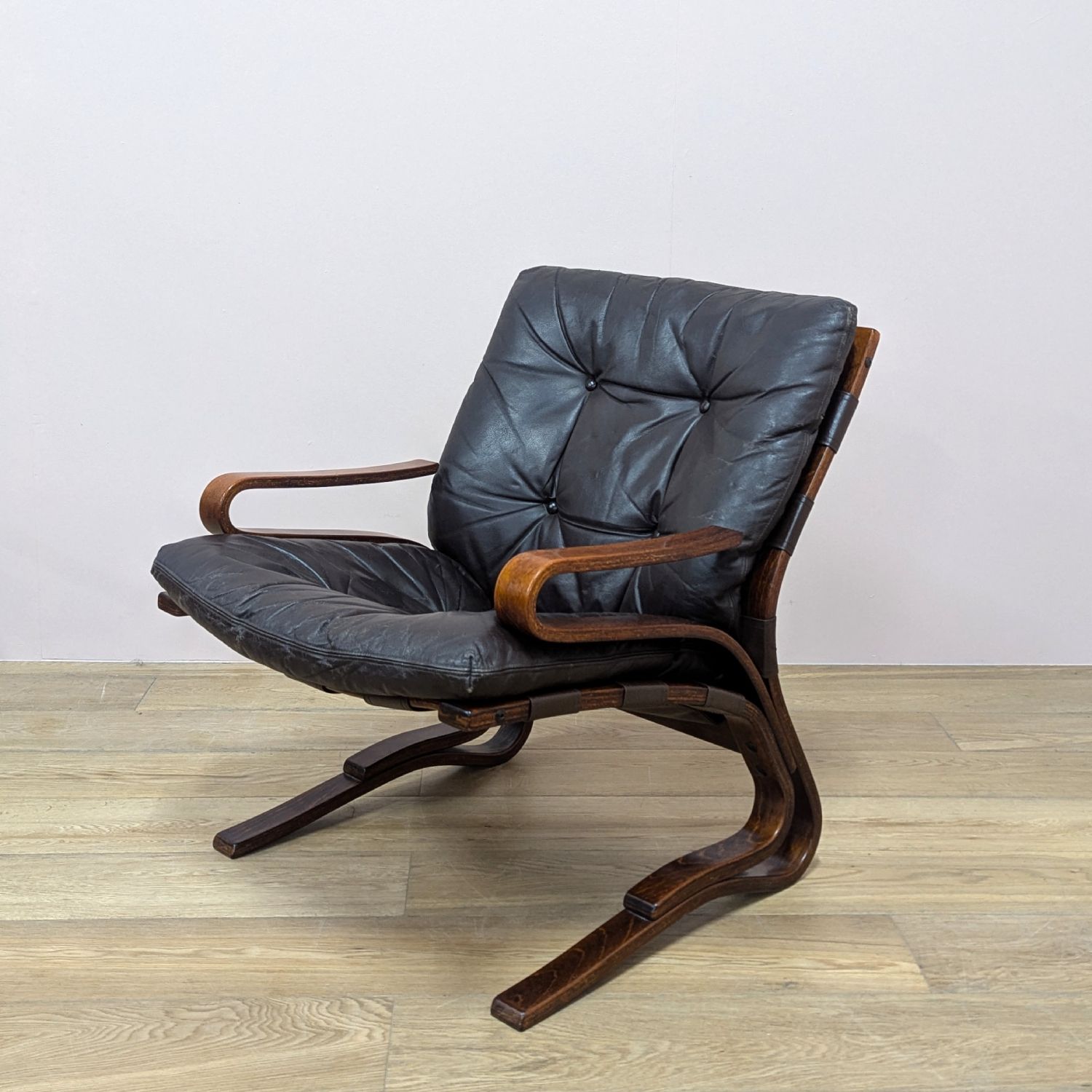 Original Norwegian 1970’s Skyline Leather Chair By Hove Mobler photo for sale