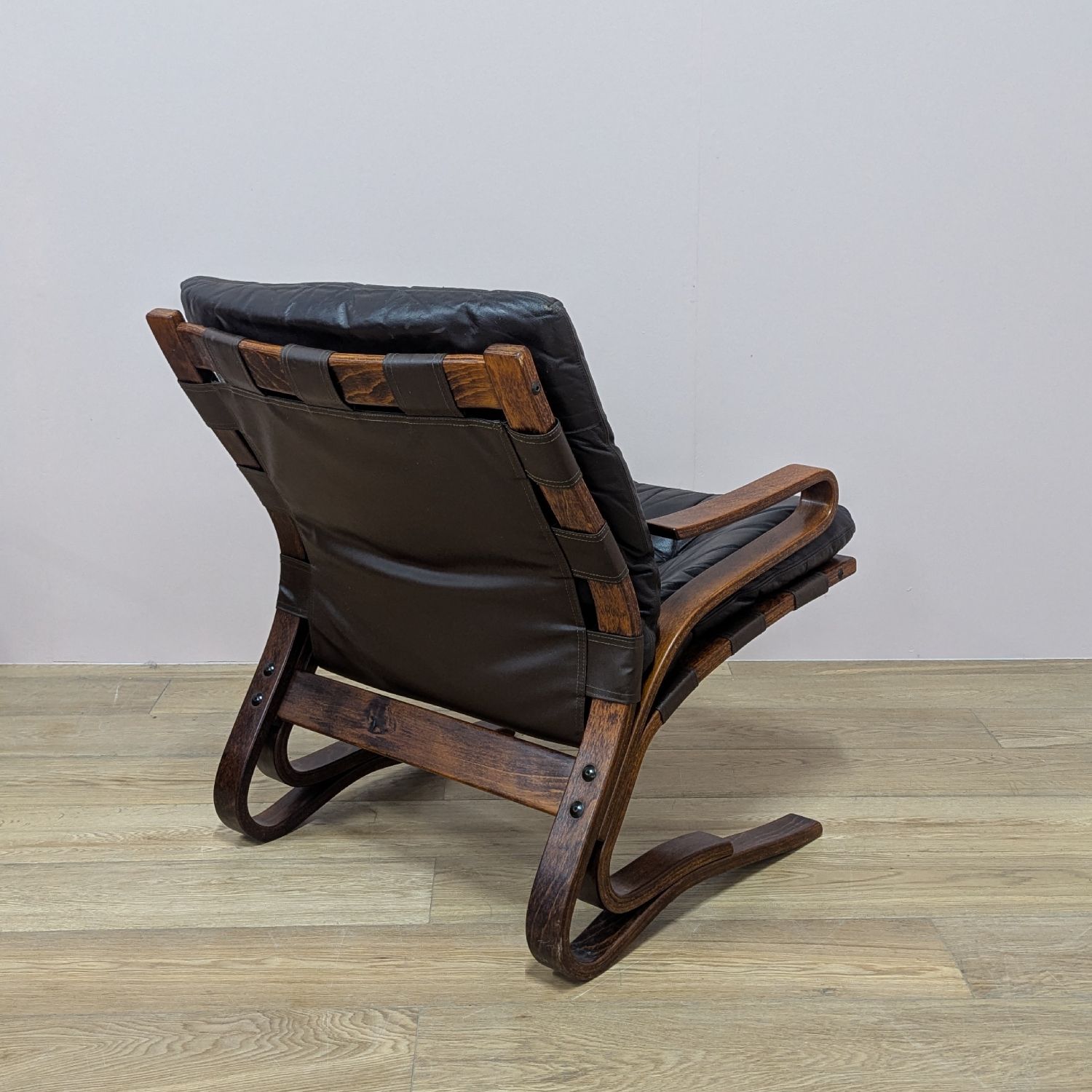 Original Norwegian 1970’s Skyline Leather Chair By Hove Mobler photo Furniture