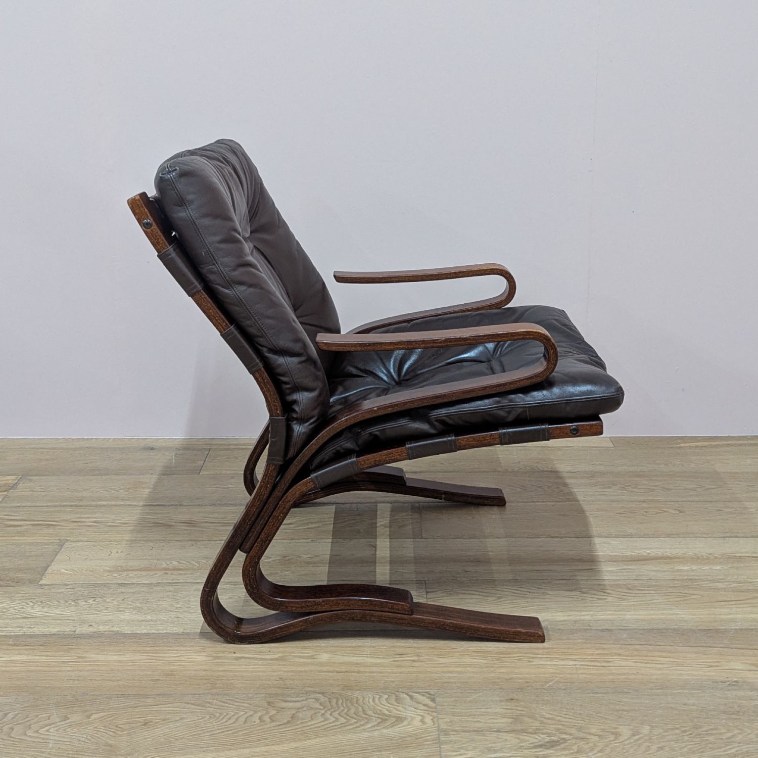 Midcentury Norwegian 1970’s Skyline Chair By Hove Mobler photo Furniture