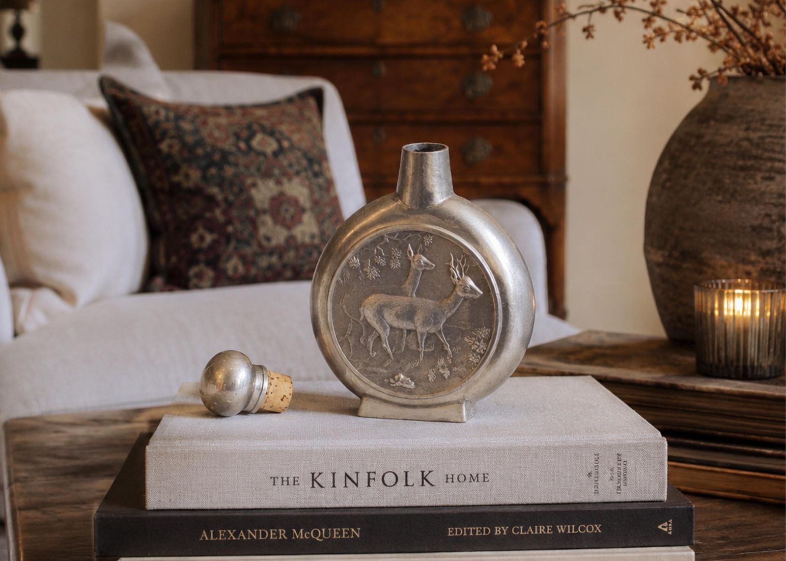 Flasque de chasse vintage en étain avec motif cerf - Barware rustique & pièce de collection photo vintage