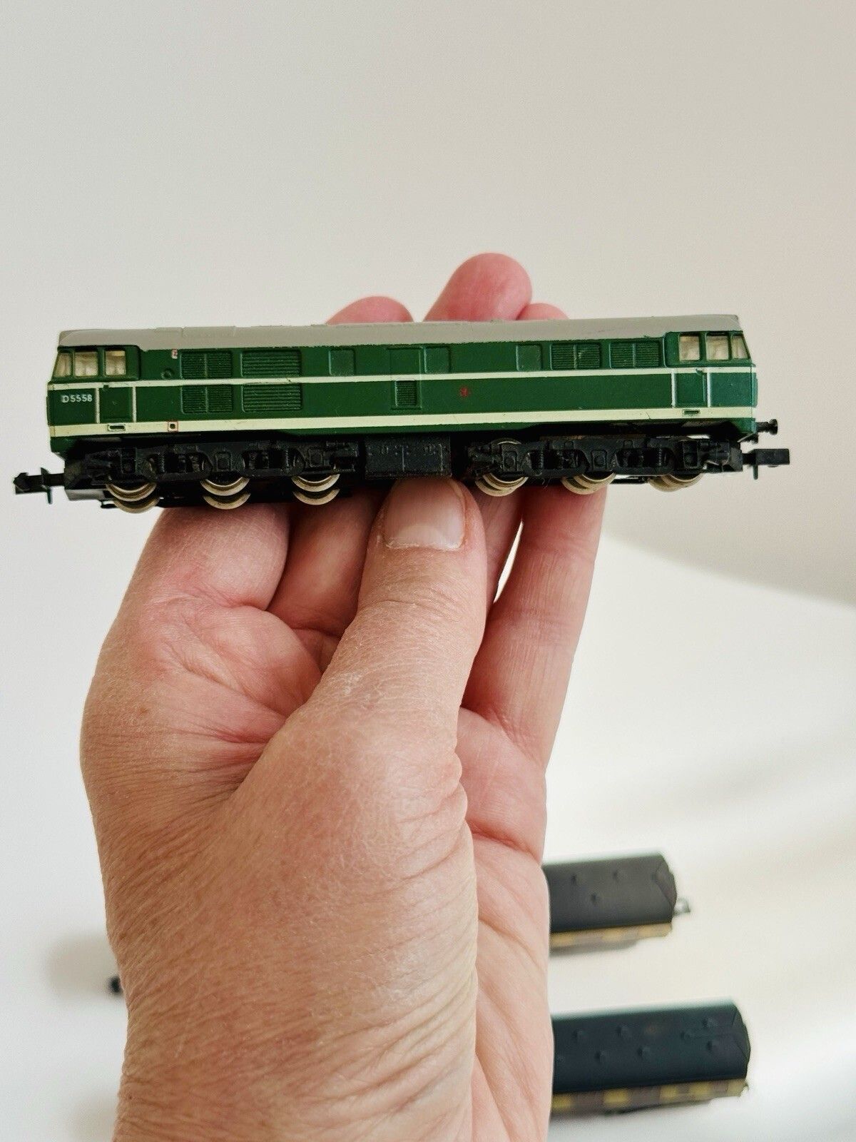 Graham Farish N Gauge British Rail Class 31 Diesel Locomotive & 3 Coaches photo for sale