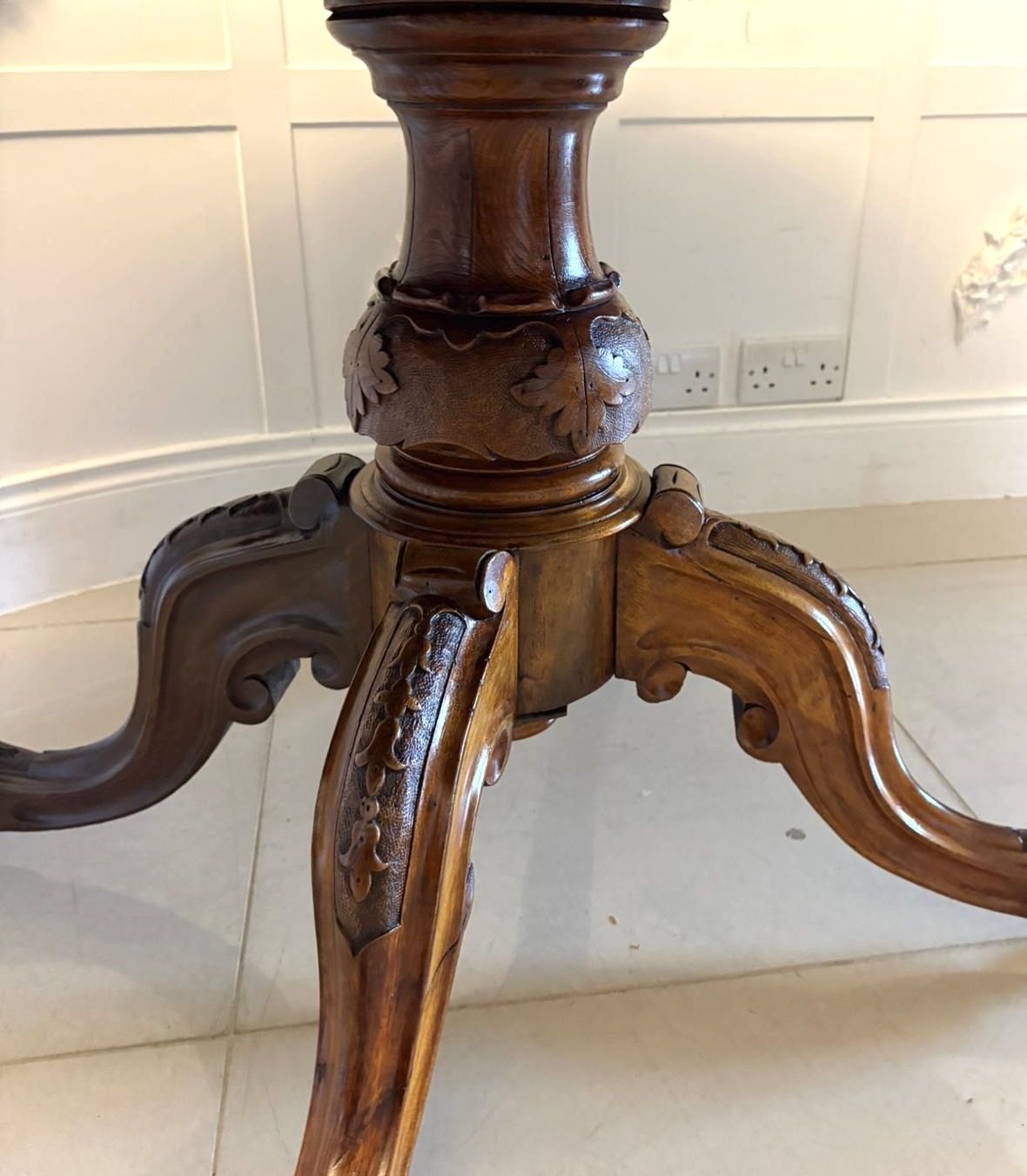 photo furniture Antique 19th Century Burr Walnut Oval Centre Dining Table 6 Seater Tilt Top