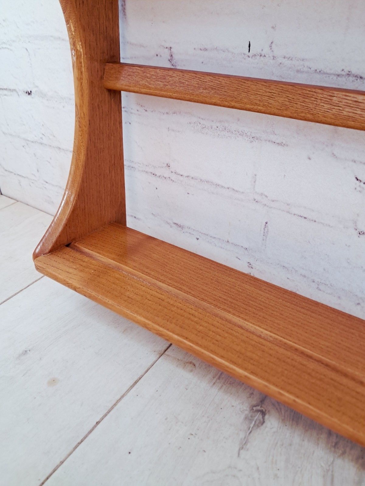 photo vintage Ercol Windsor Plate Rack Wall Shelf Light Elm Country Mid Century 1970s