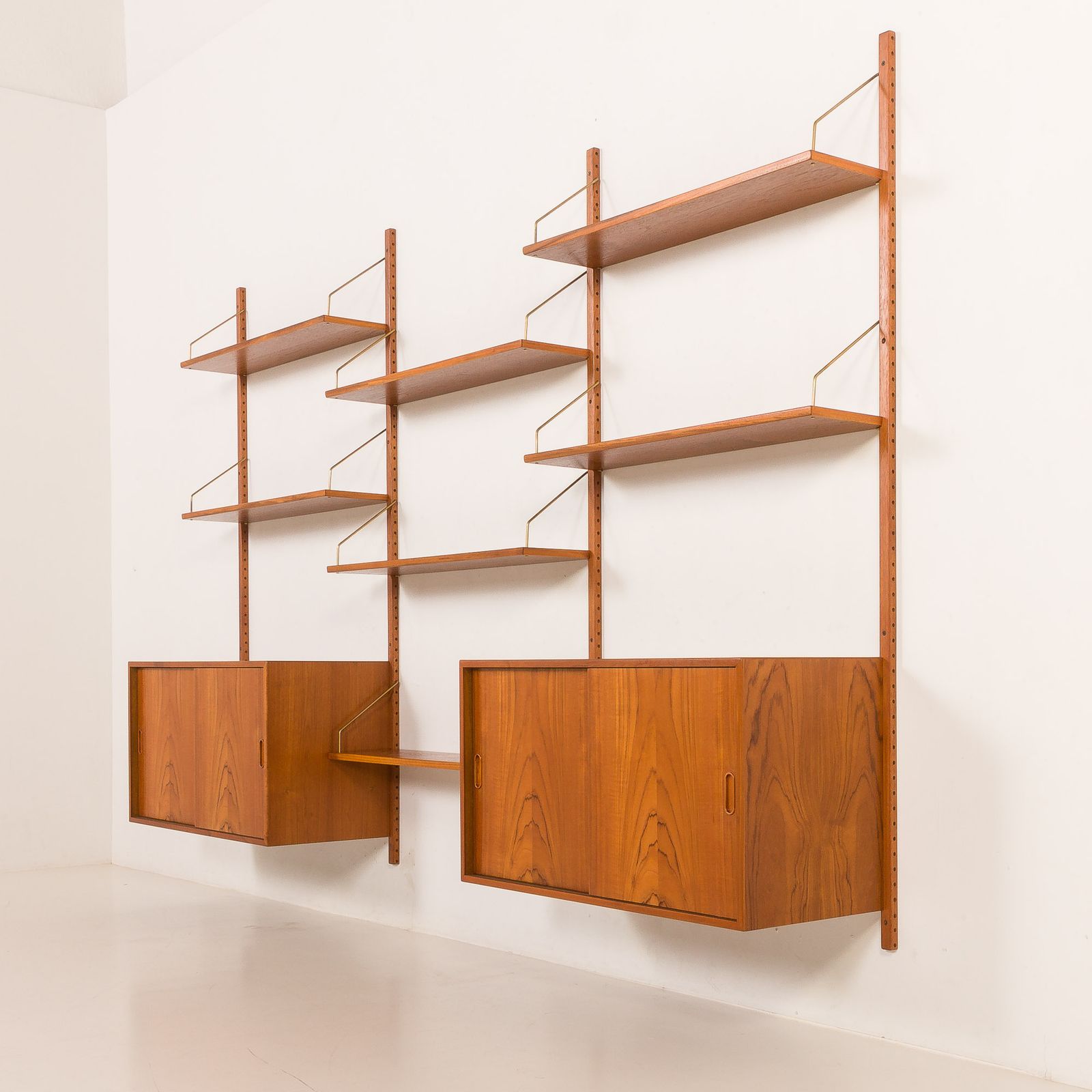 photo furniture Hansen And Guldborg Teak Wall Unit, Hg Furniture, 1960s