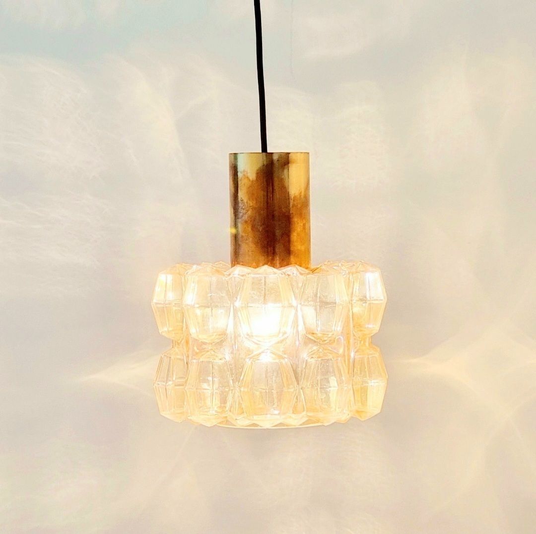 Suspension mid-century en verre ambré à motifs de diamants et laiton, par Helena Tynell pour Limburg, Allemagne, années 1960 photo 400.0