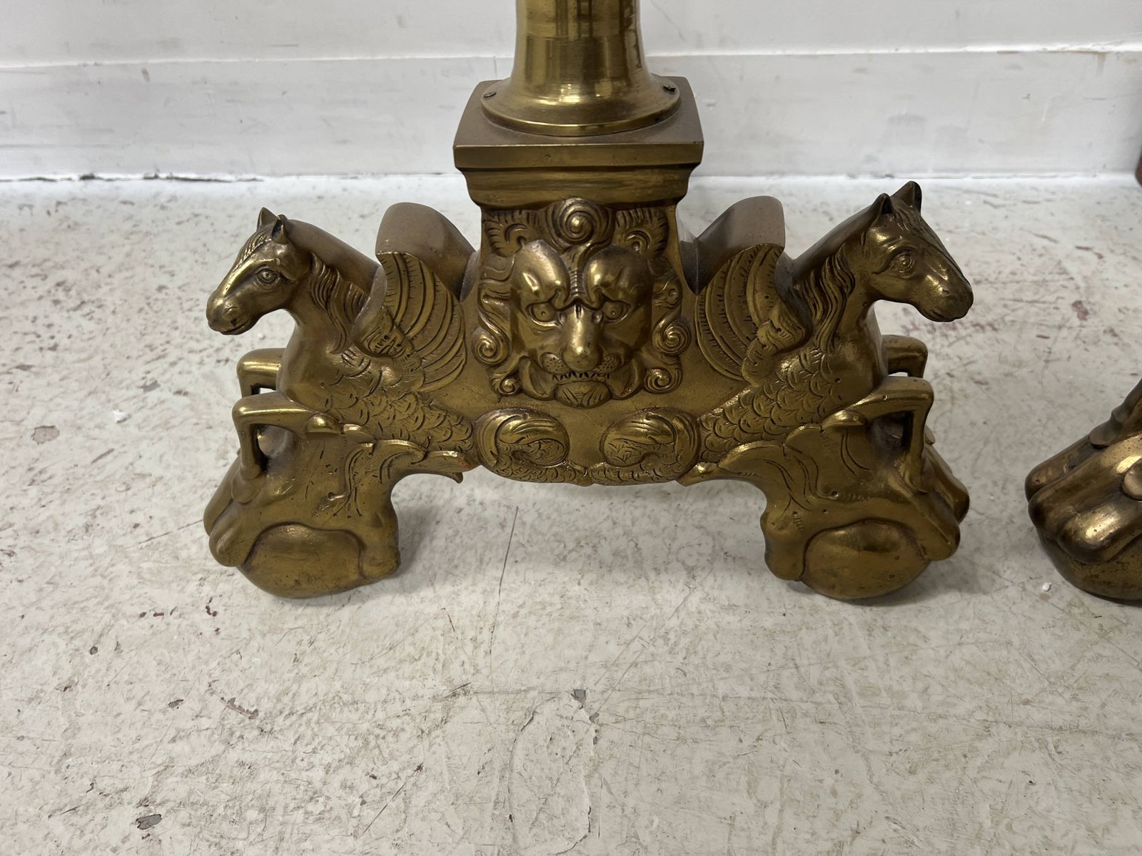 Important Pair Of 20th Century Brass Log Andirons photo vinterior