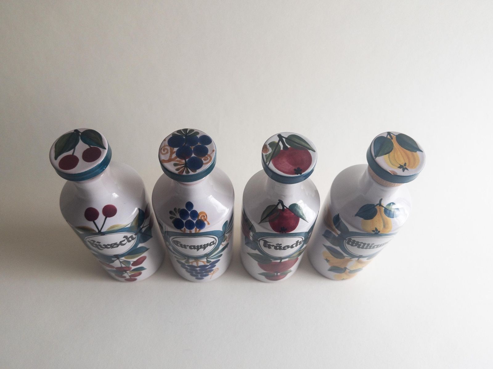 Set van 4 keramische likeurflessen van Luzerner Keramik   Spiritusfles met kurksluiting   Made In Switzerland photo 86.0