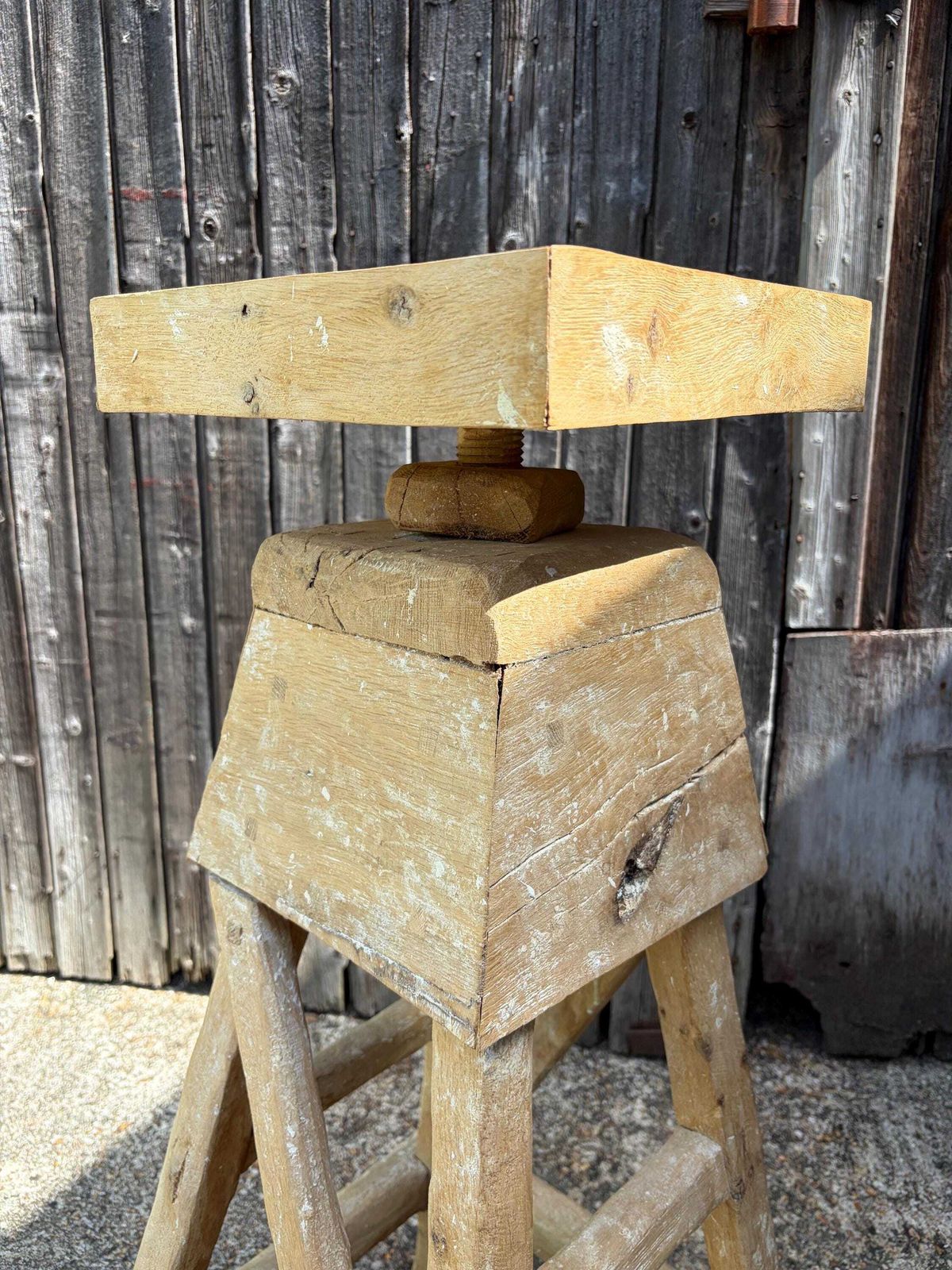 photo buy Pair Of Adjustable White Oak Sculpture Stands | Fsc Oak Display Pedestals