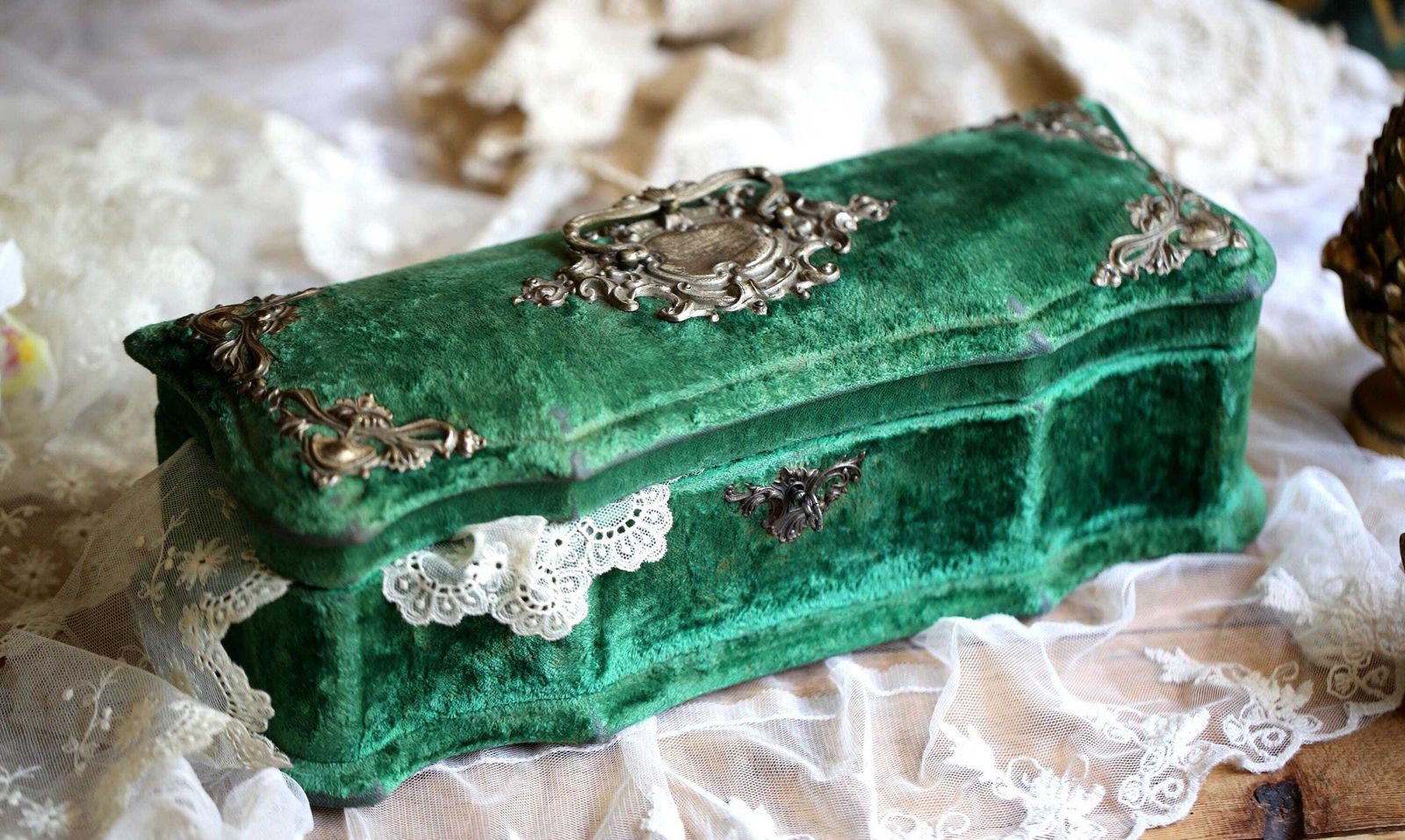 Antique French Green Velvet Jewellery Box Rococo Trinket Casket photo furniture