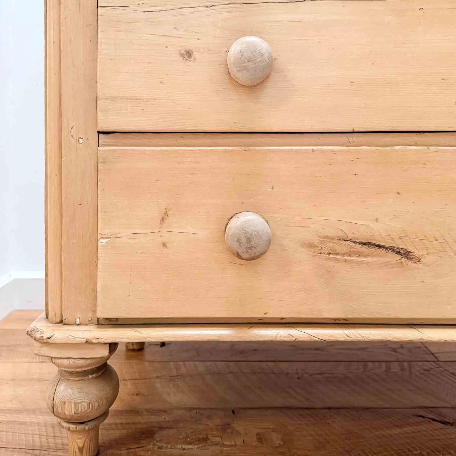 390.0 Antique Pine Chest Of Drawers With Rounded Corners photo