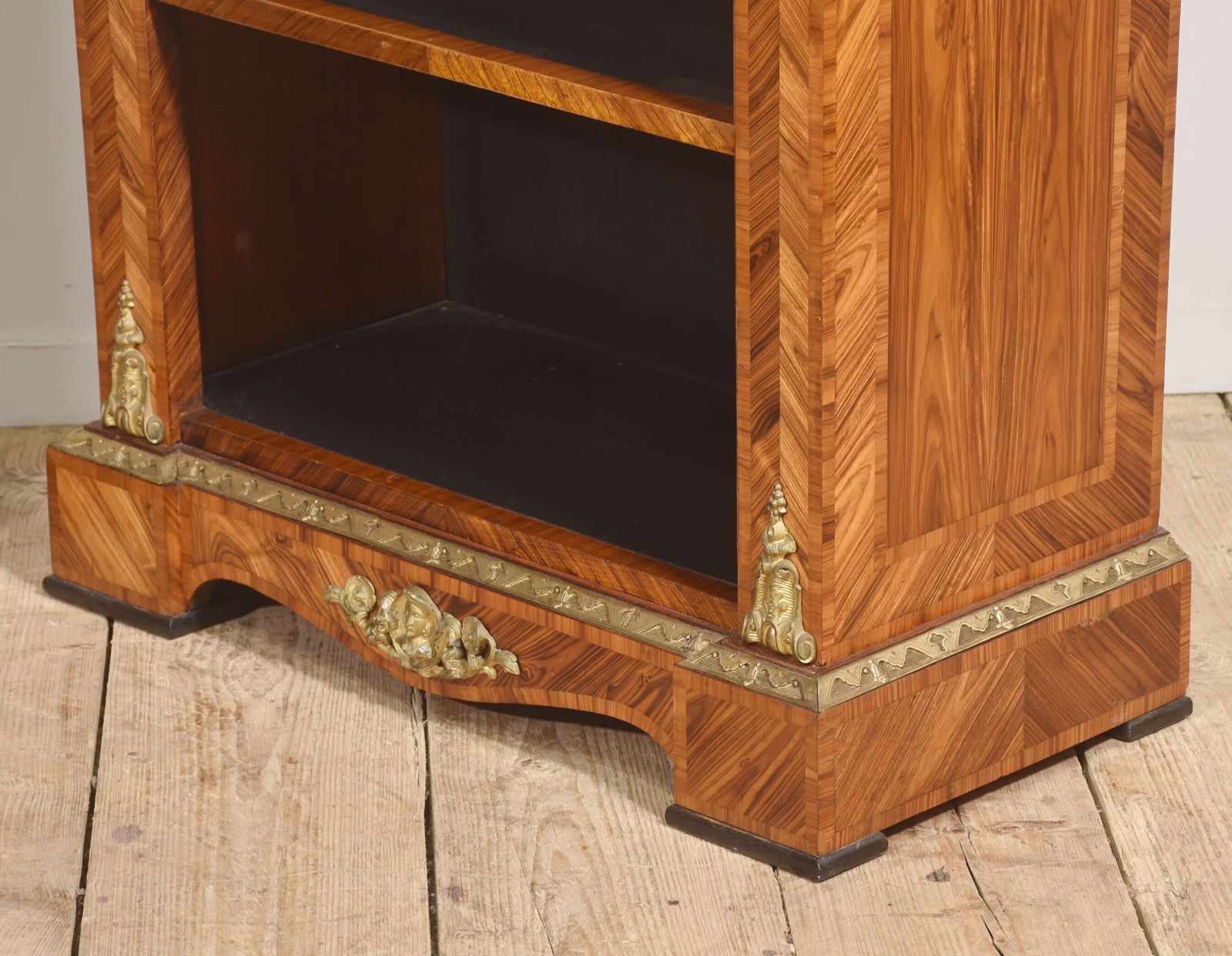 Pair Of Exceptional Kingwood And Tulipwood Open Bookcases photo Furniture