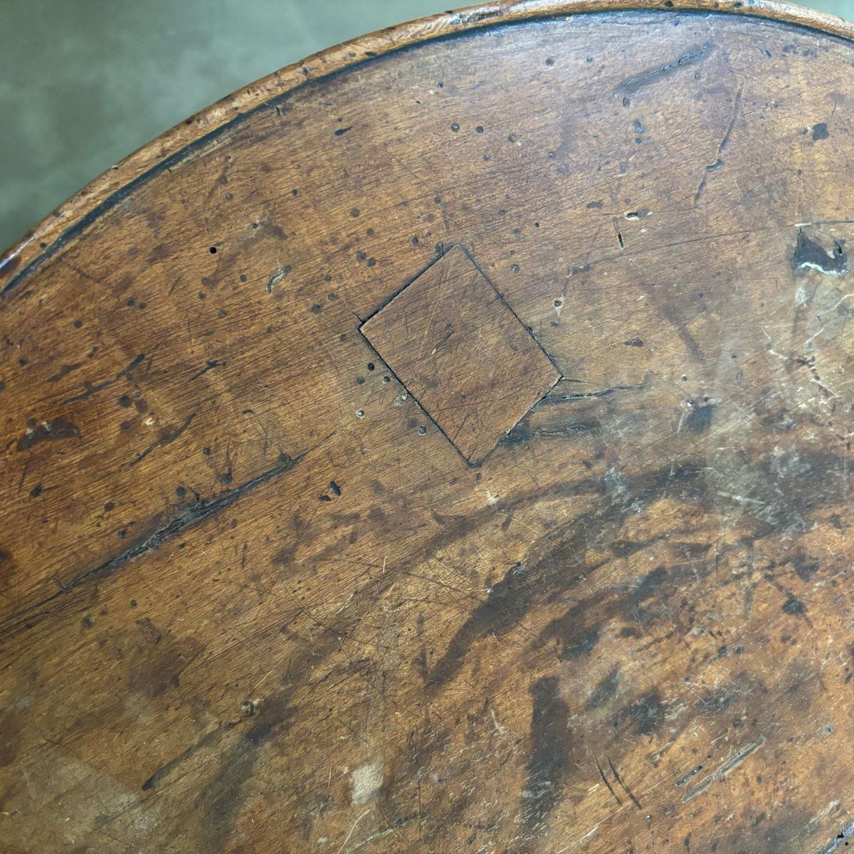 photo furniture Antique Wooden Tripod Side Table, Late 18th Century