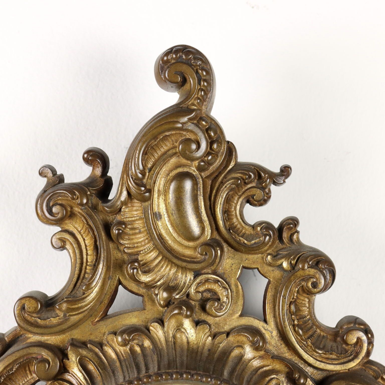Horloge murale de style rococo en bronze doré, Italie, XIXe siècle photo 500.0