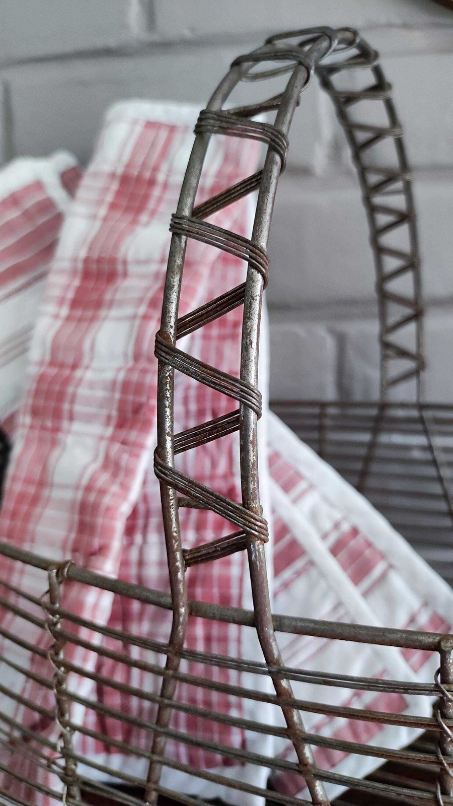 photo buy Franse draadijzeren oogstmand, tuinmand, rustieke boerenhoeve stijl