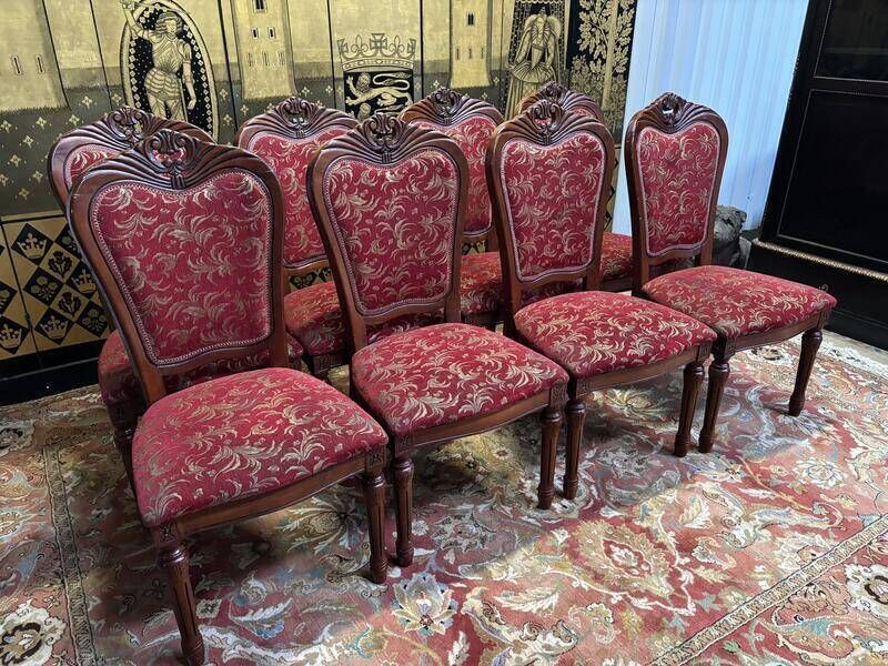 823.0 2x8 Wooden And Fabric Chairs photo
