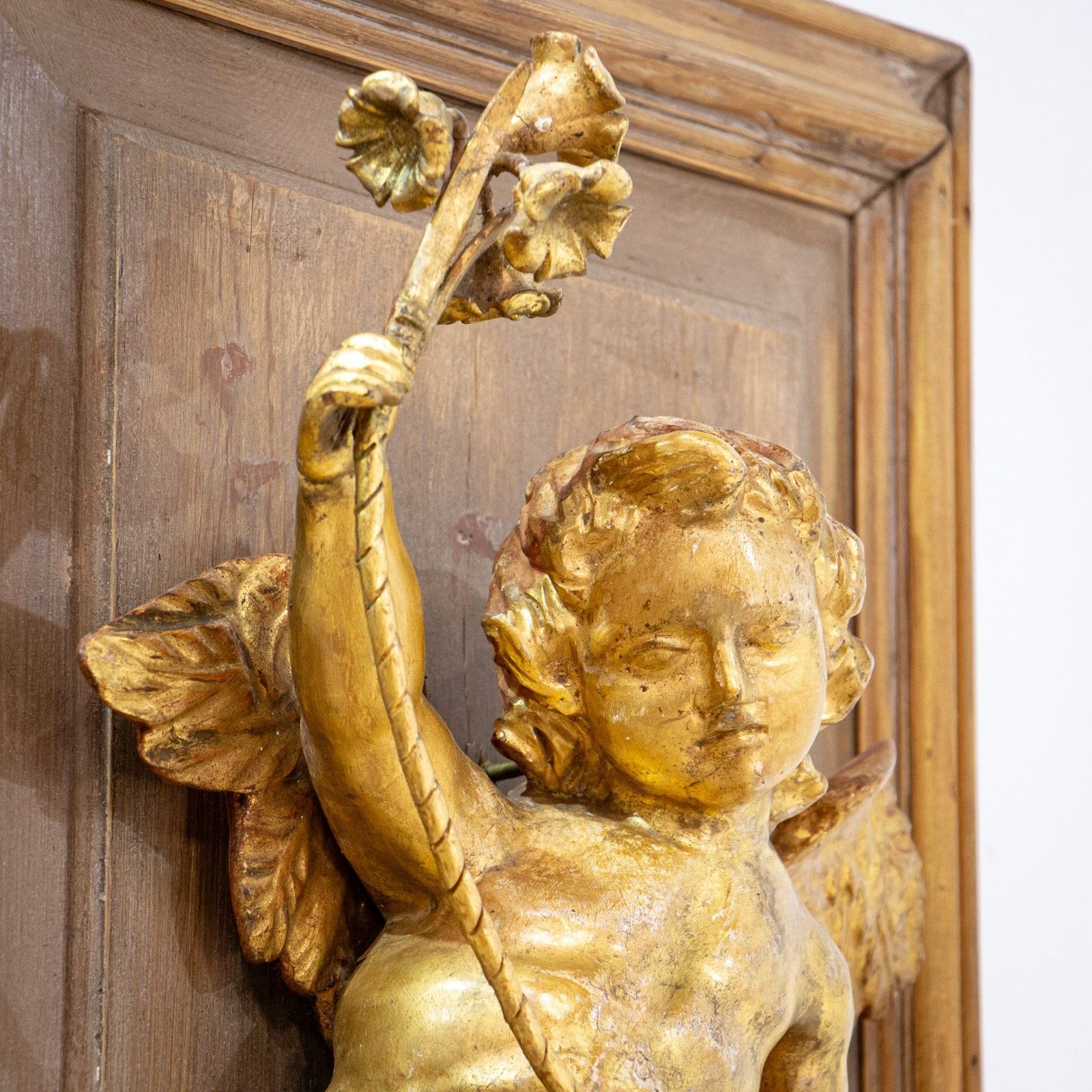 photo for sale Finely Carved Pair Of 18th Century Giltwood Italian Cherubs