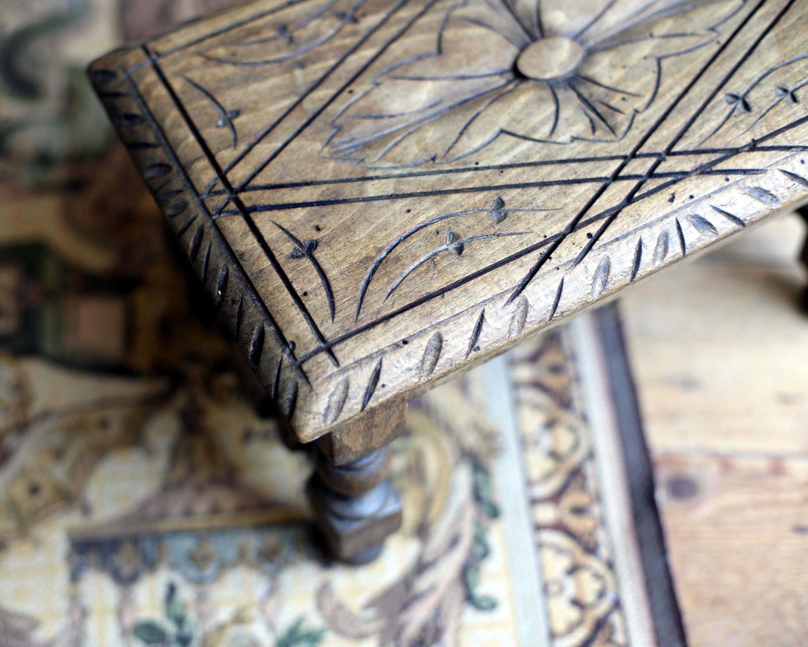 French Antique Foot Stool Hand Carved Wooden Footstool Small Display Stand photo vinterior