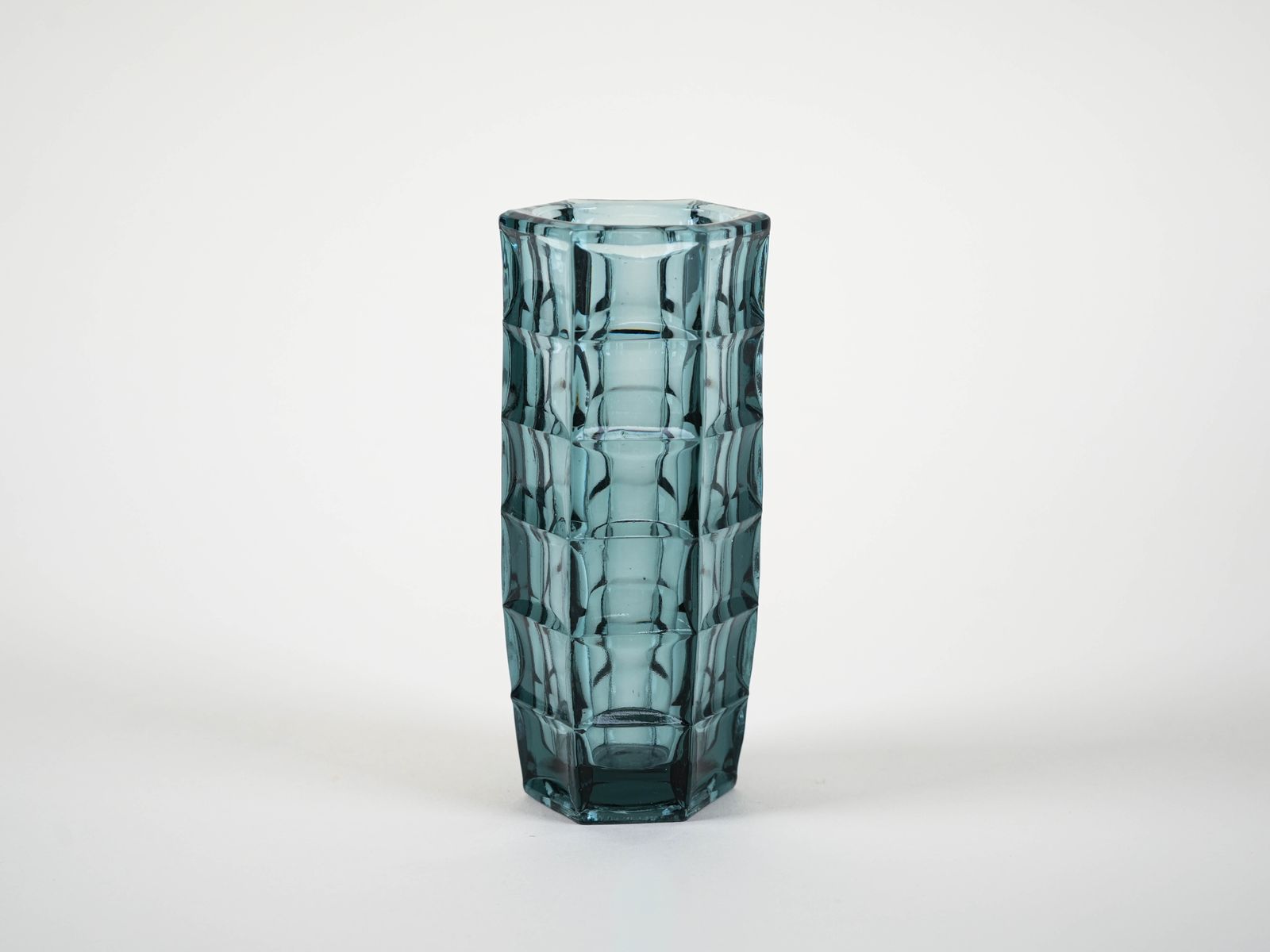 Glazen vaas, Pools design, 1971, ontwerper: Bogdan Kupczyk photo Woonaccessoires
