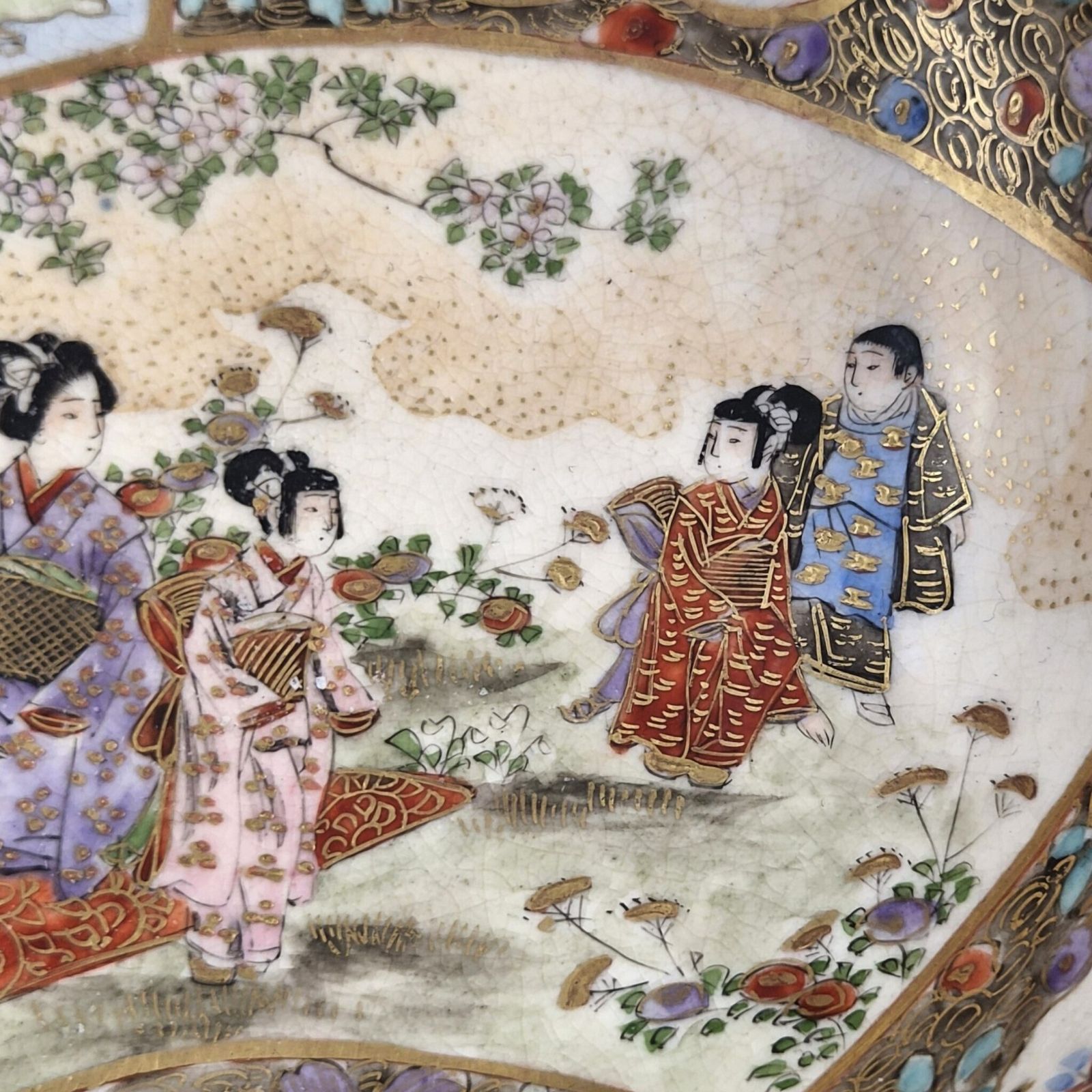 Woonaccessoires Fijn Meiji Japans Satsuma-kom, gesigneerd Kozan, ca. 1890-1905 photo