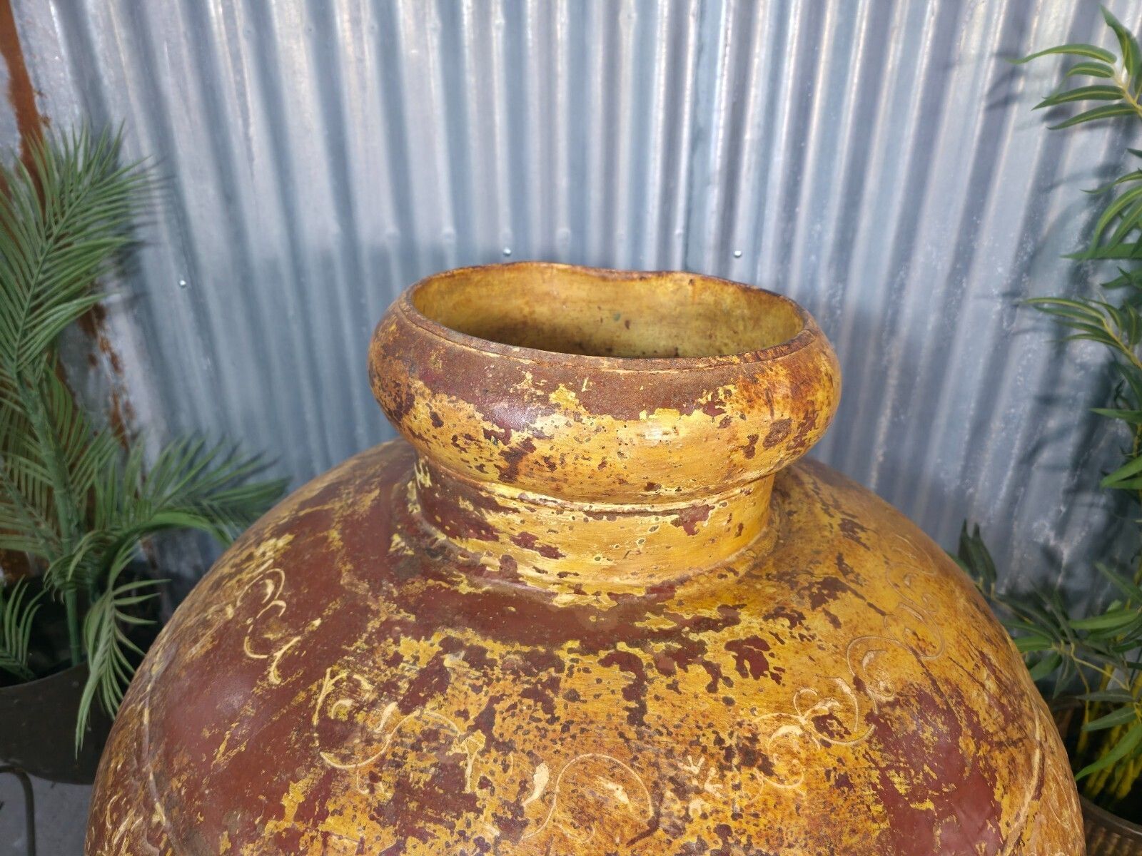 Giant Xl Unique Indian Hand Made Metal Water Carrier Vase Urn Water Feature photo Home Decor