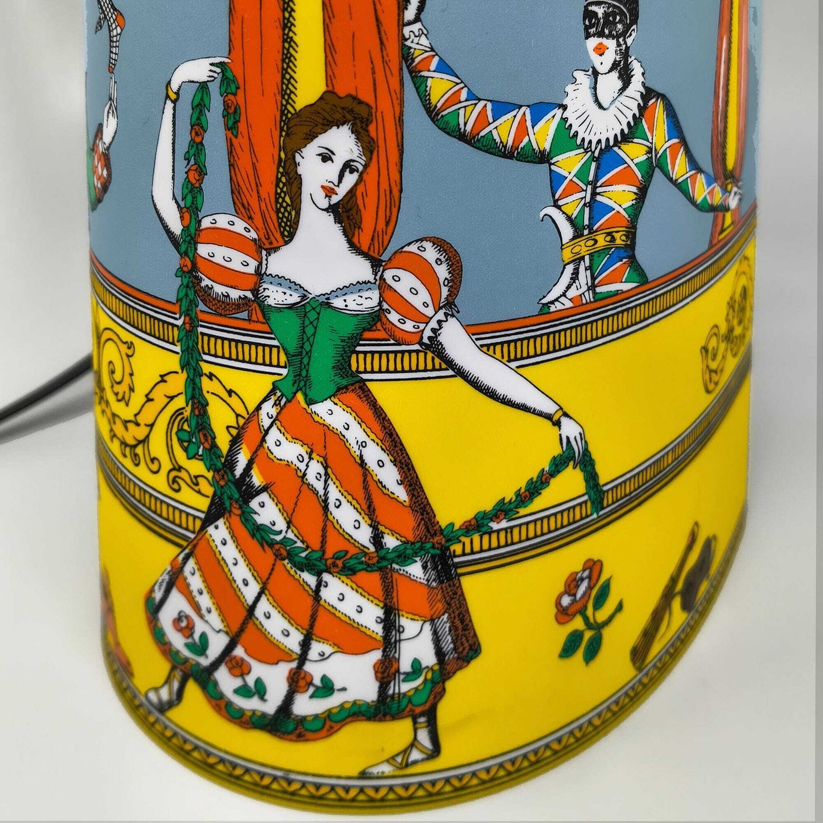 photo vintage 1990s Gorgeous "Commedia Dell'arte" Table Lamp By Piero Fornasetti For Antonangeli.