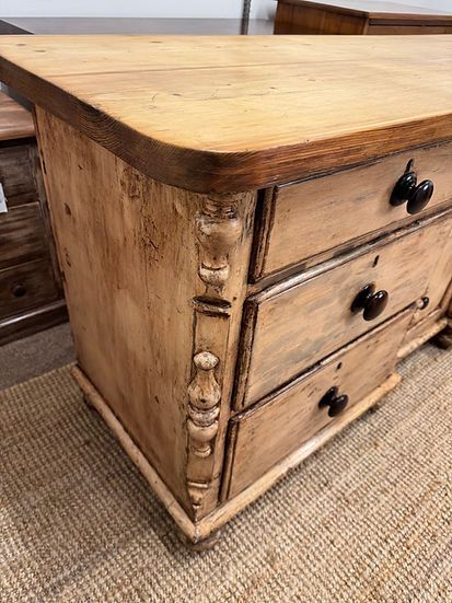 photo furniture Victorian Pine Lancashire Dresser
