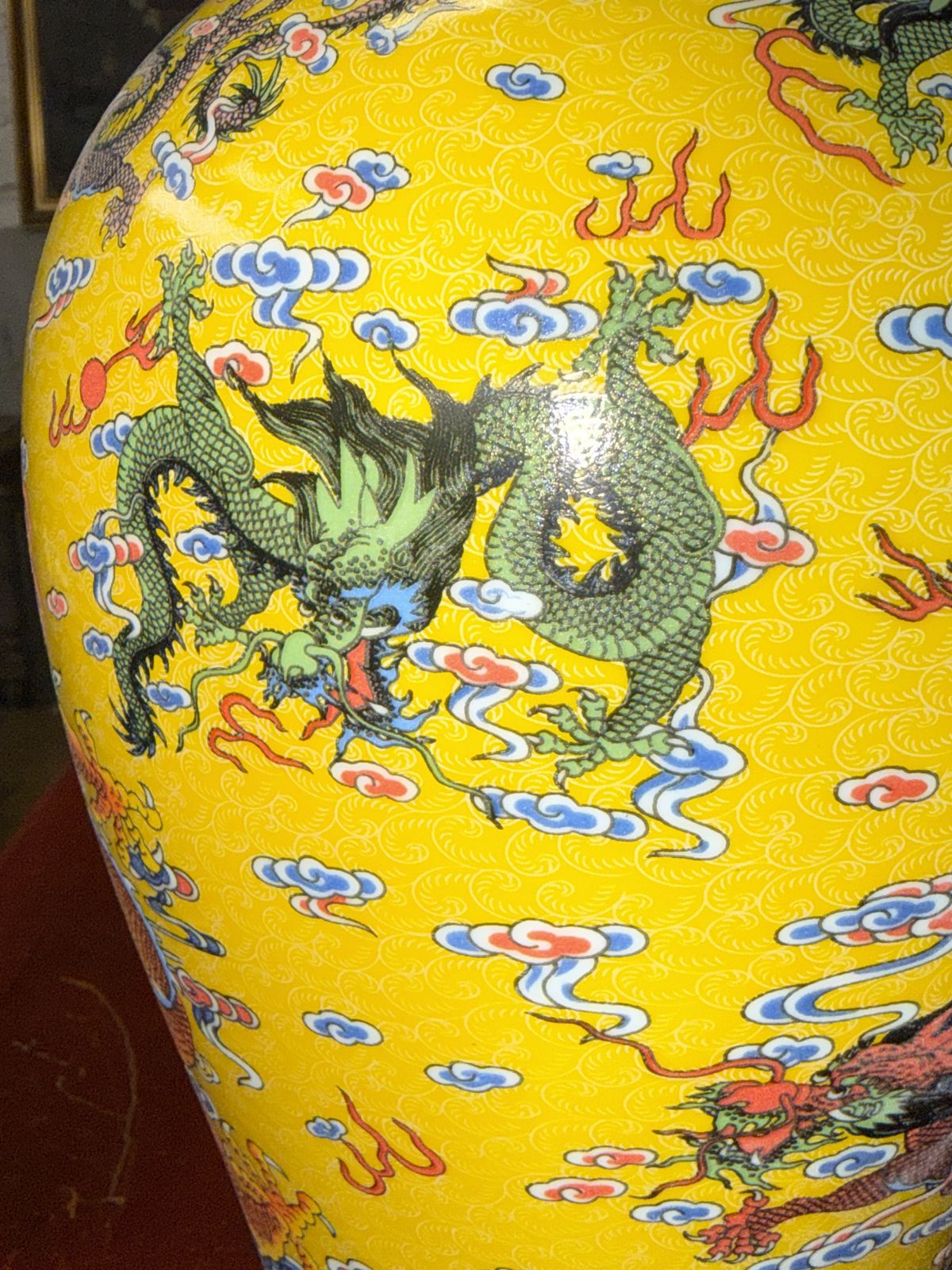 Home Decor Pair Of Vibrant Decorative Chinese Vases Urns photo