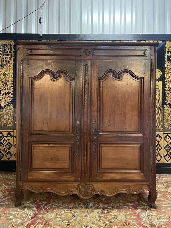 Louis XV Period Bassette Wardrobe photo buy