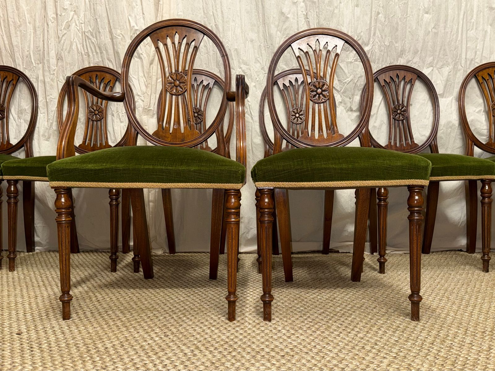 Set Of 8 Mahogany Dining Chairs Green Velvet Upholstered Dining Chairs photo vinterior