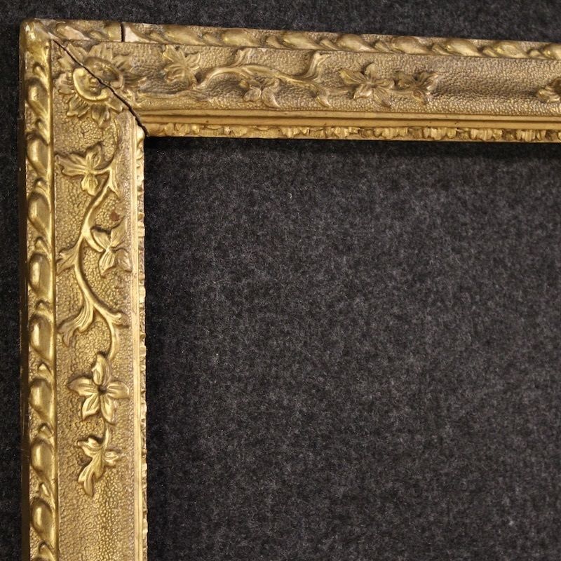 Antieke Vergulde Italiaanse Lijst uit de 19e Eeuw photo Woonaccessoires