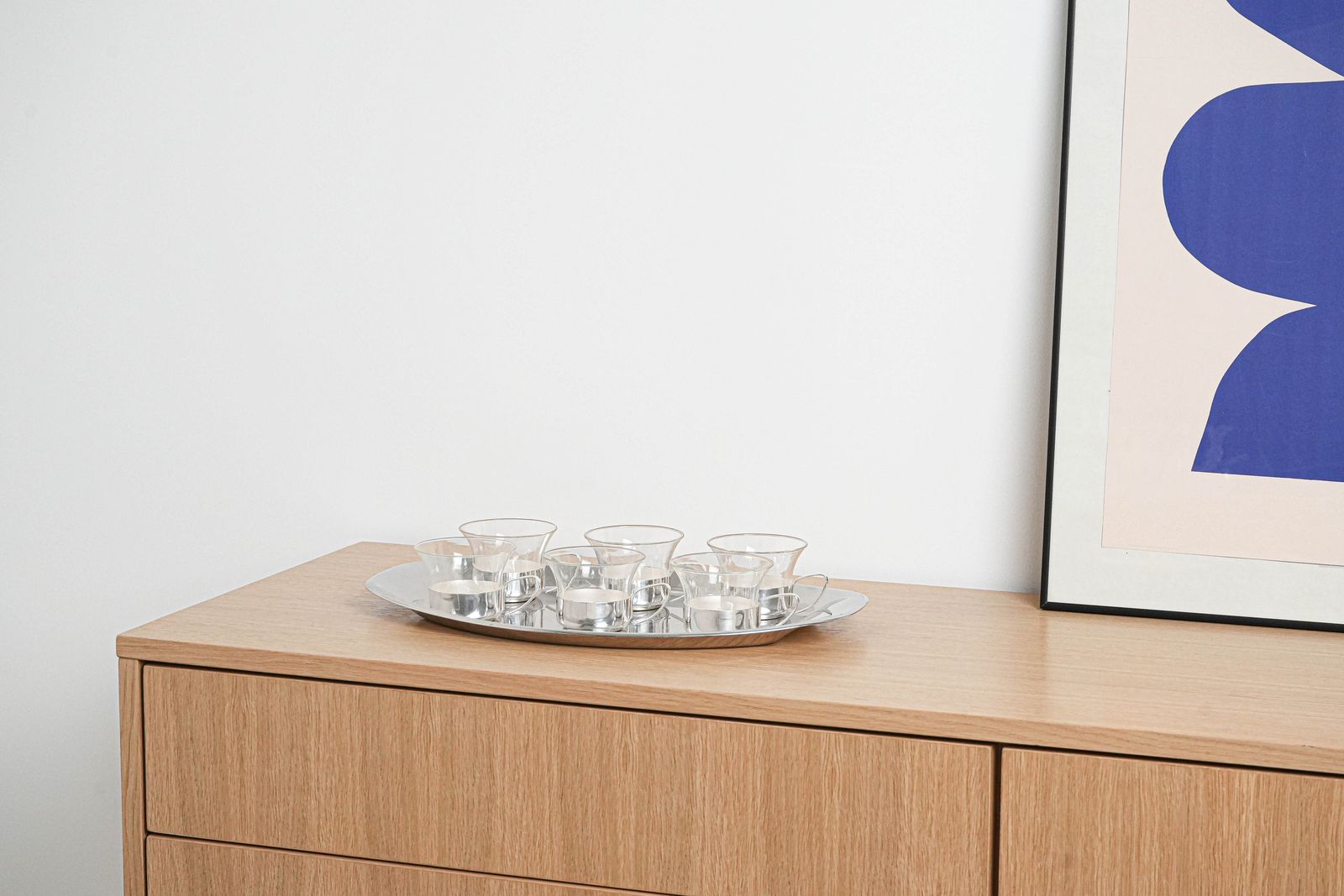 Ovaal metalen dienblad, Italiaans design, jaren 1980, productie: Italië photo furniture