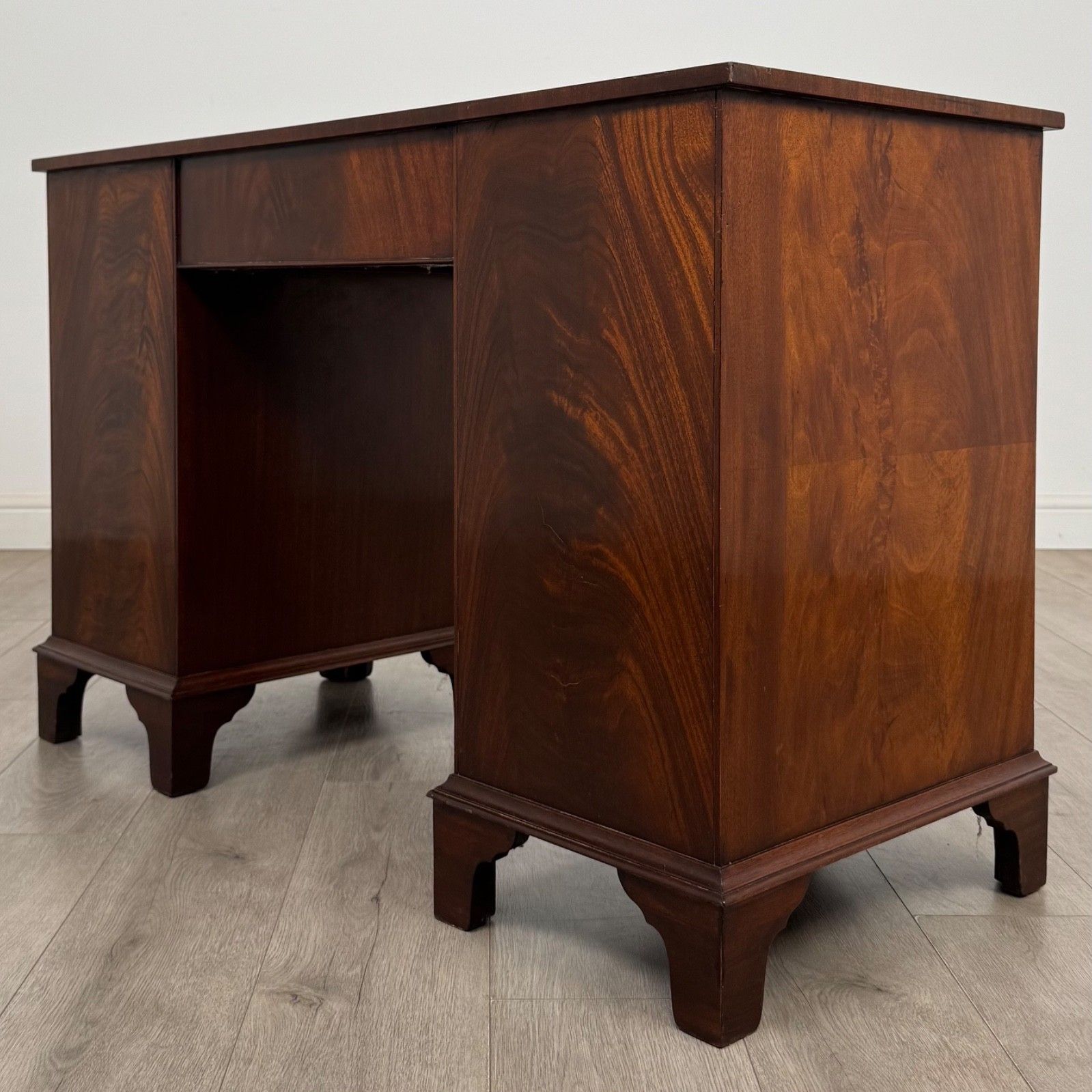 Antique 20th Century Serpentine Kneehole Desk In Mahogany ( Af 5798 ) photo vinterior