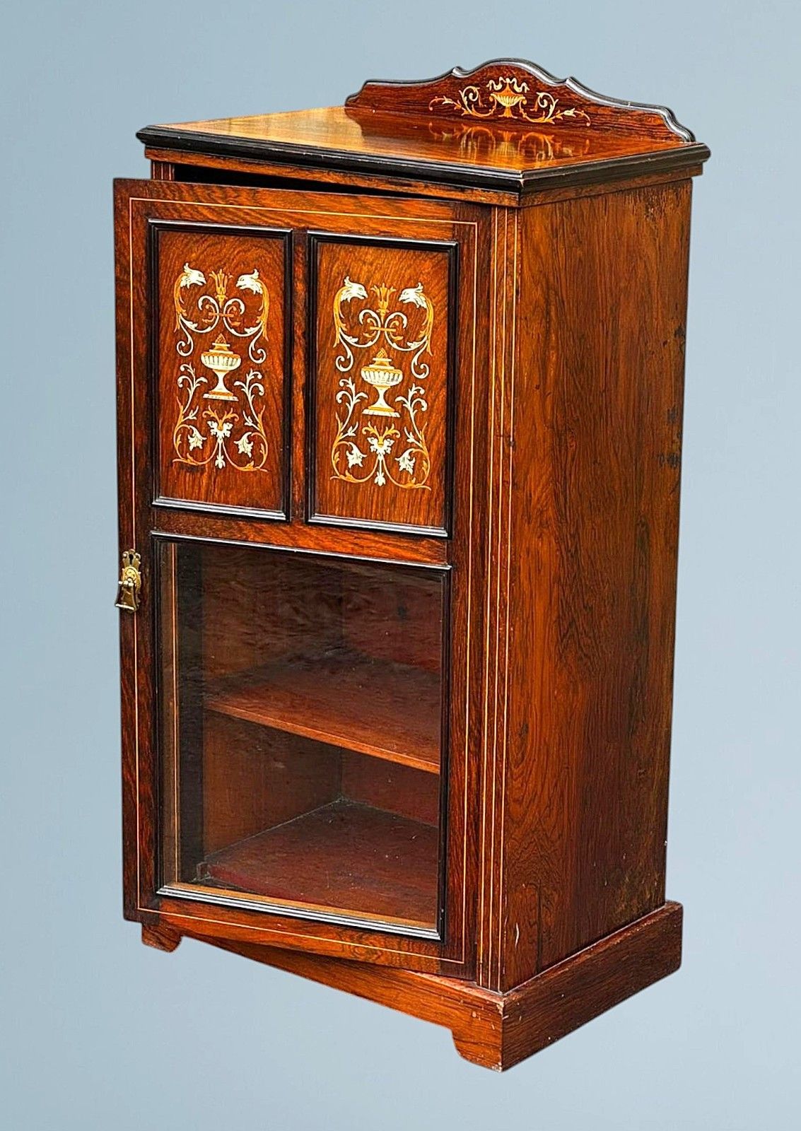 photo vinterior Edwardian Inlaid Rosewood Cabinet