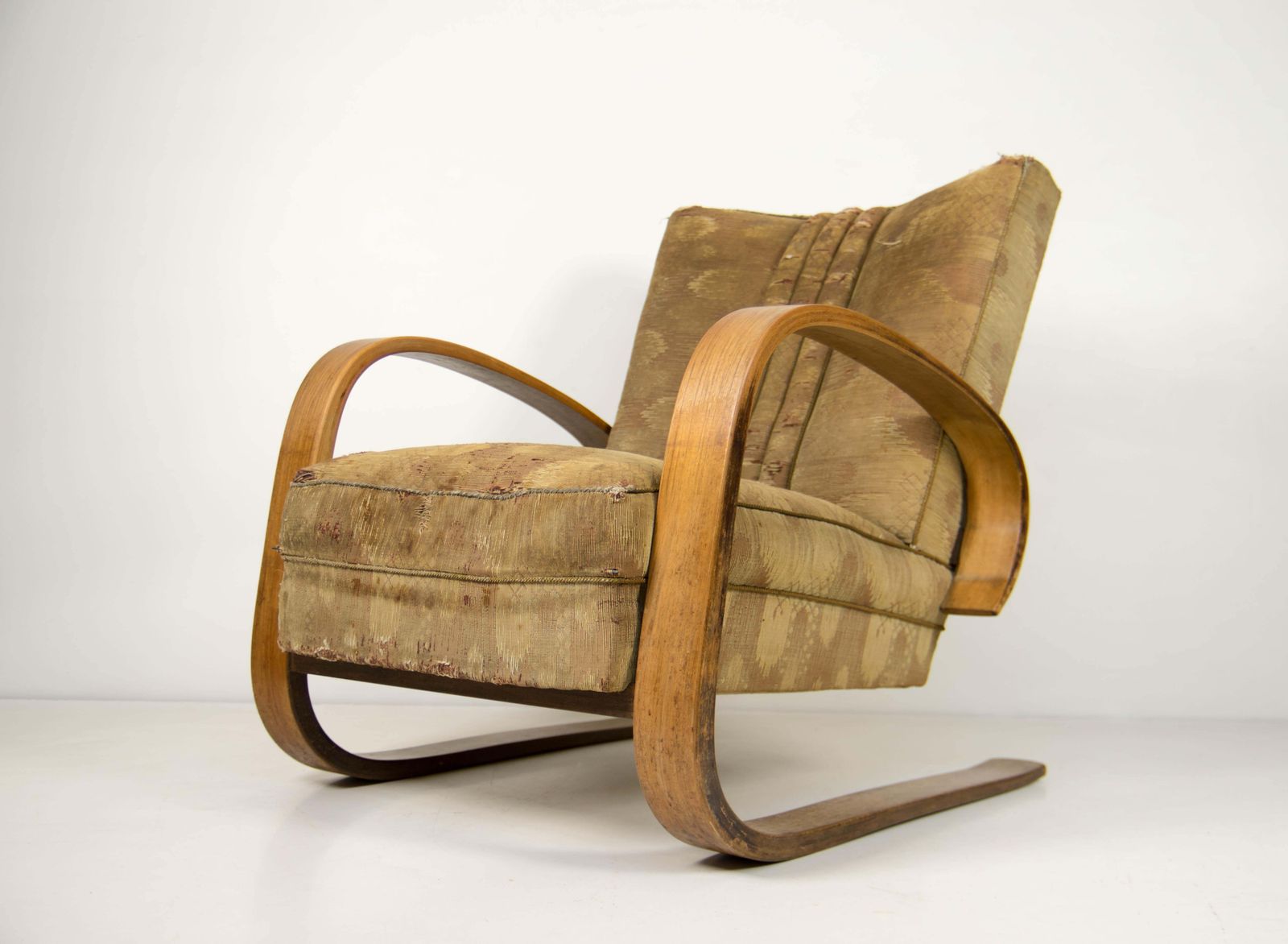 Fauteuil Tank par Miroslav Navratil, bois courbé lamellé, années 1930 photo Mobilier