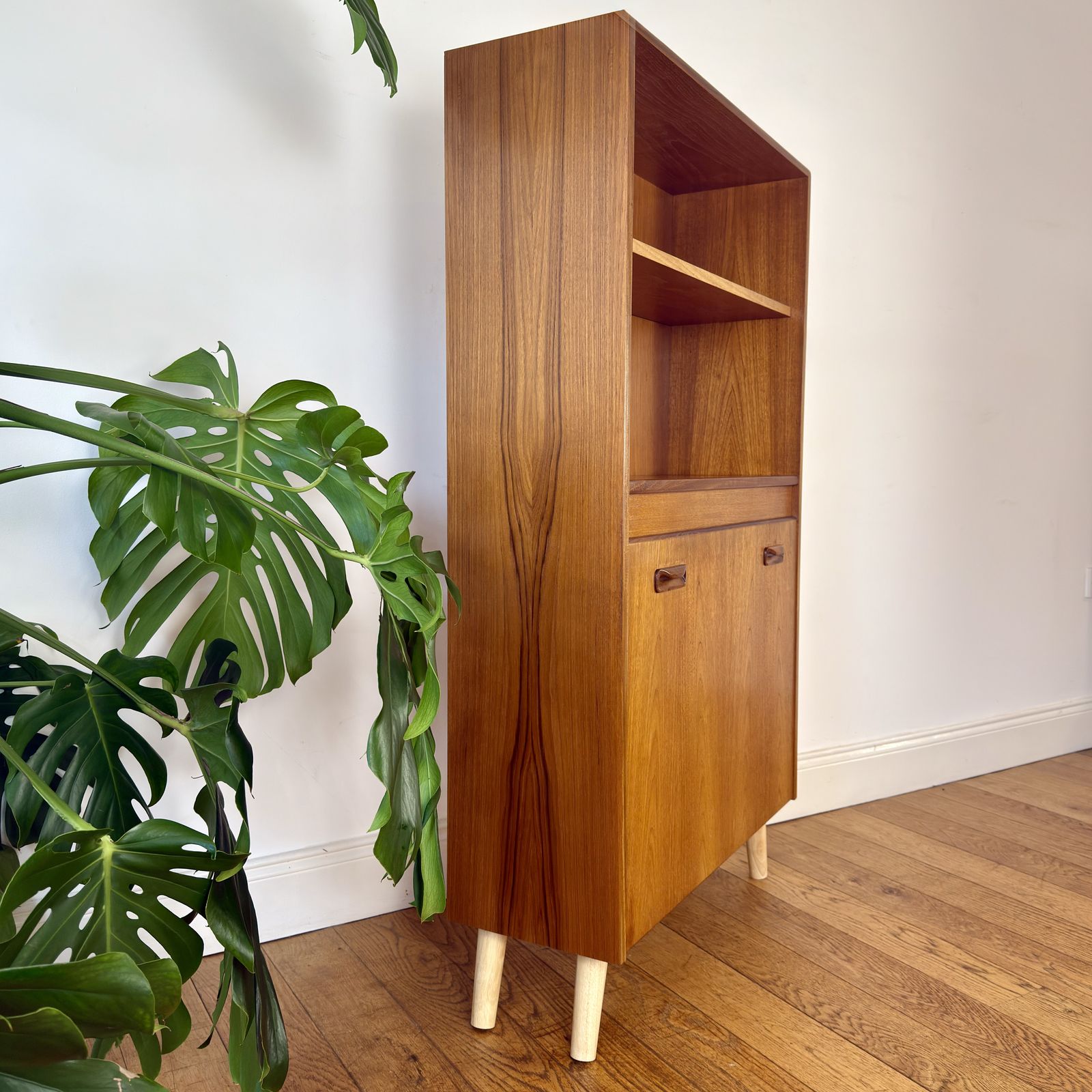 Mid Century Teak G Plan Fresco Cocktail Cabinet photo 293.0