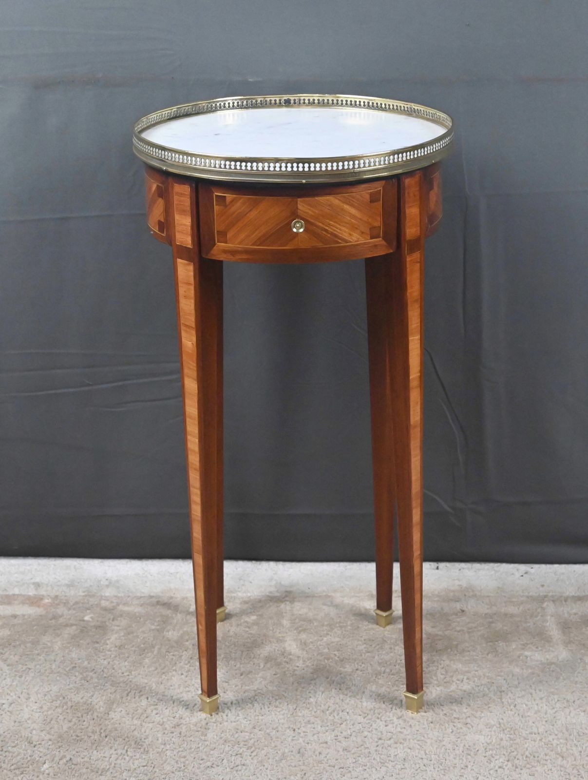 Small Marquetry Side Table, Louis XVI Style – Early 20th Century photo vinterior