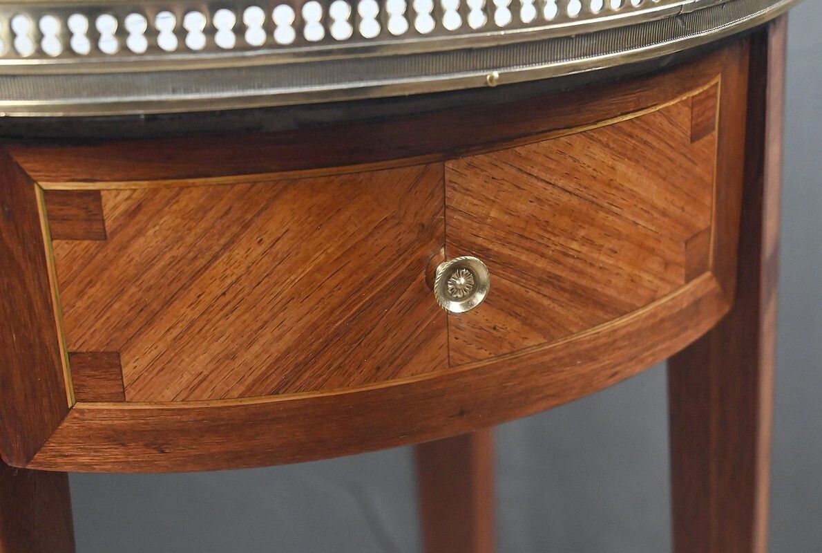 Small Marquetry Side Table, Louis XVI Style – Early 20th Century photo vintage