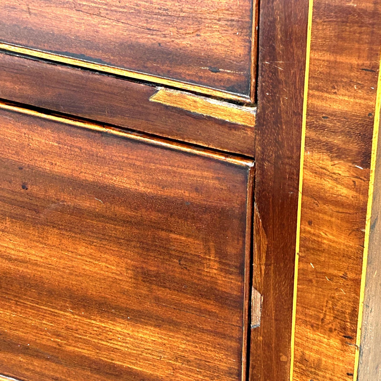 photo vinterior Huge Antique Georgian Mahogany Chest Of Drawers C1800.