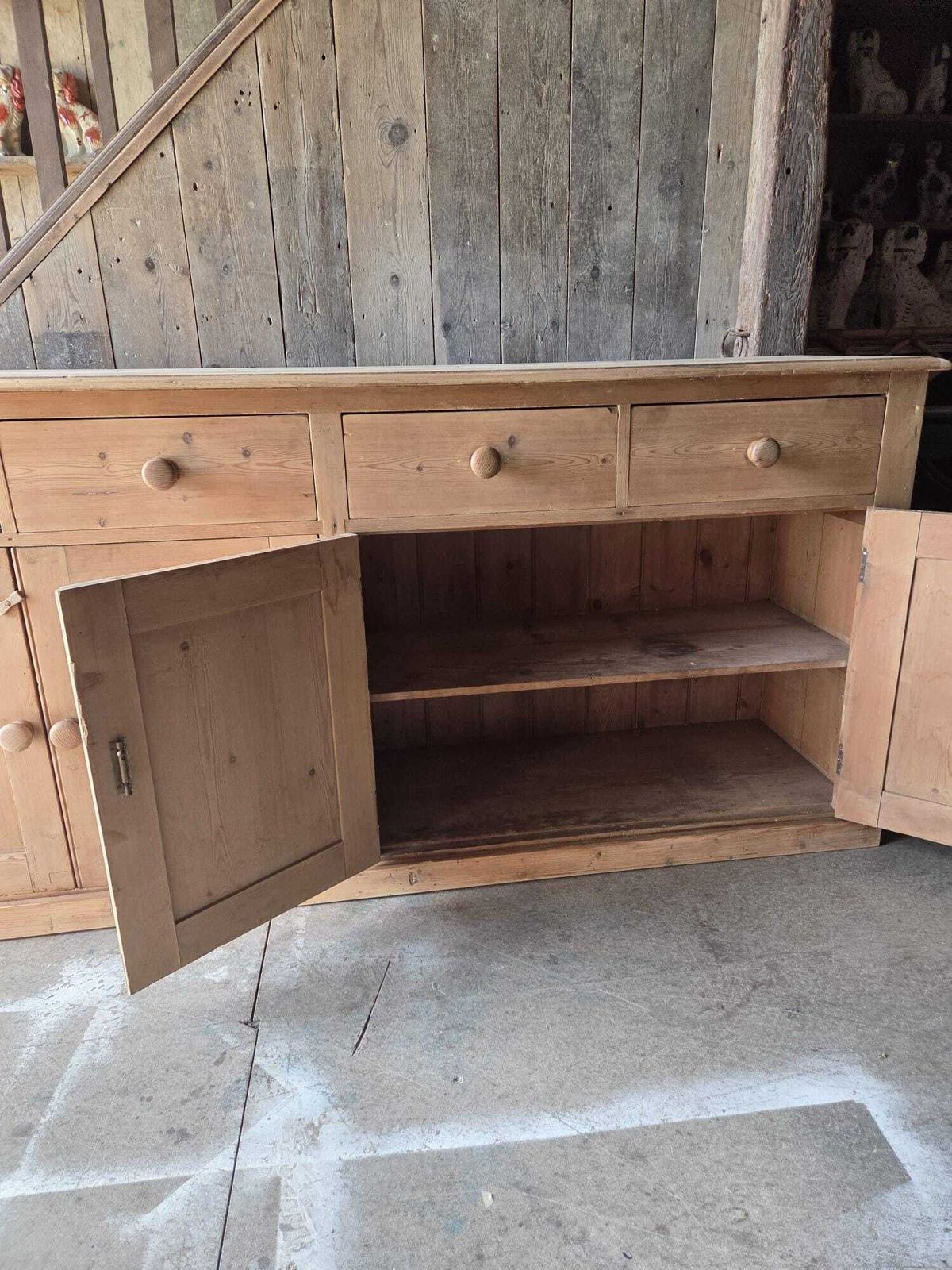 Vintage Edwardian Dresser With Drawers And Storage Space. photo Furniture