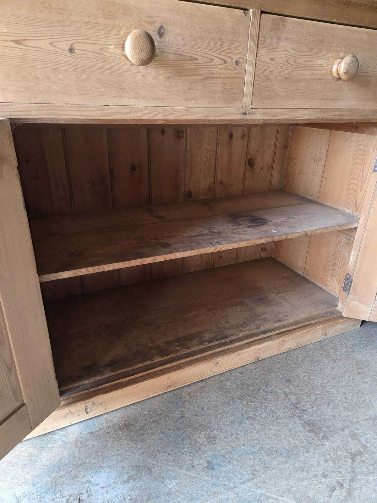 Vintage Edwardian Dresser With Drawers And Storage Space. photo 1950.0