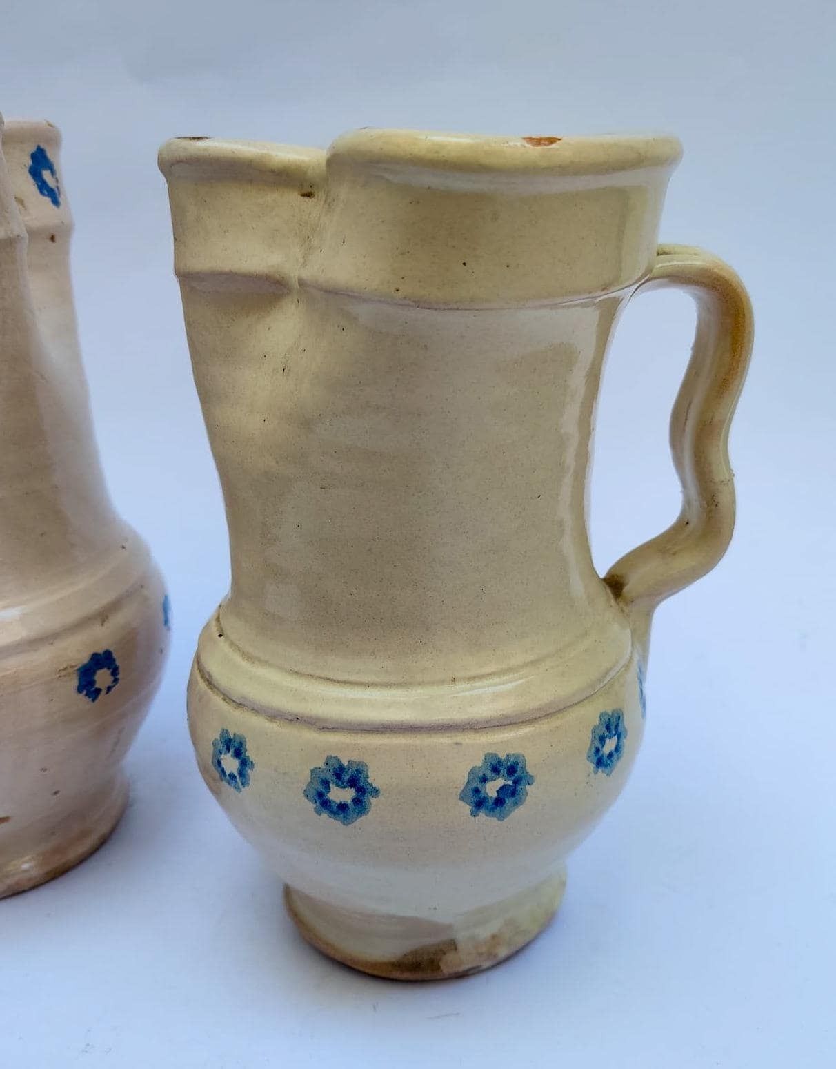 photo furniture Pair Of Antique Glazed Terracotta Ceramic Jugs From Puglia, Grottaglie, Early 20th Century