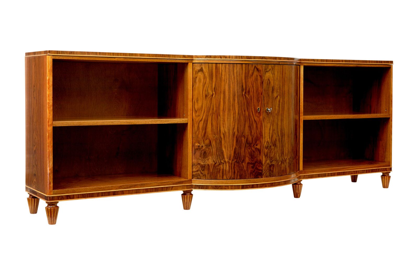 Scandinavische mid-century walnoten gevormde lage open boekenkast