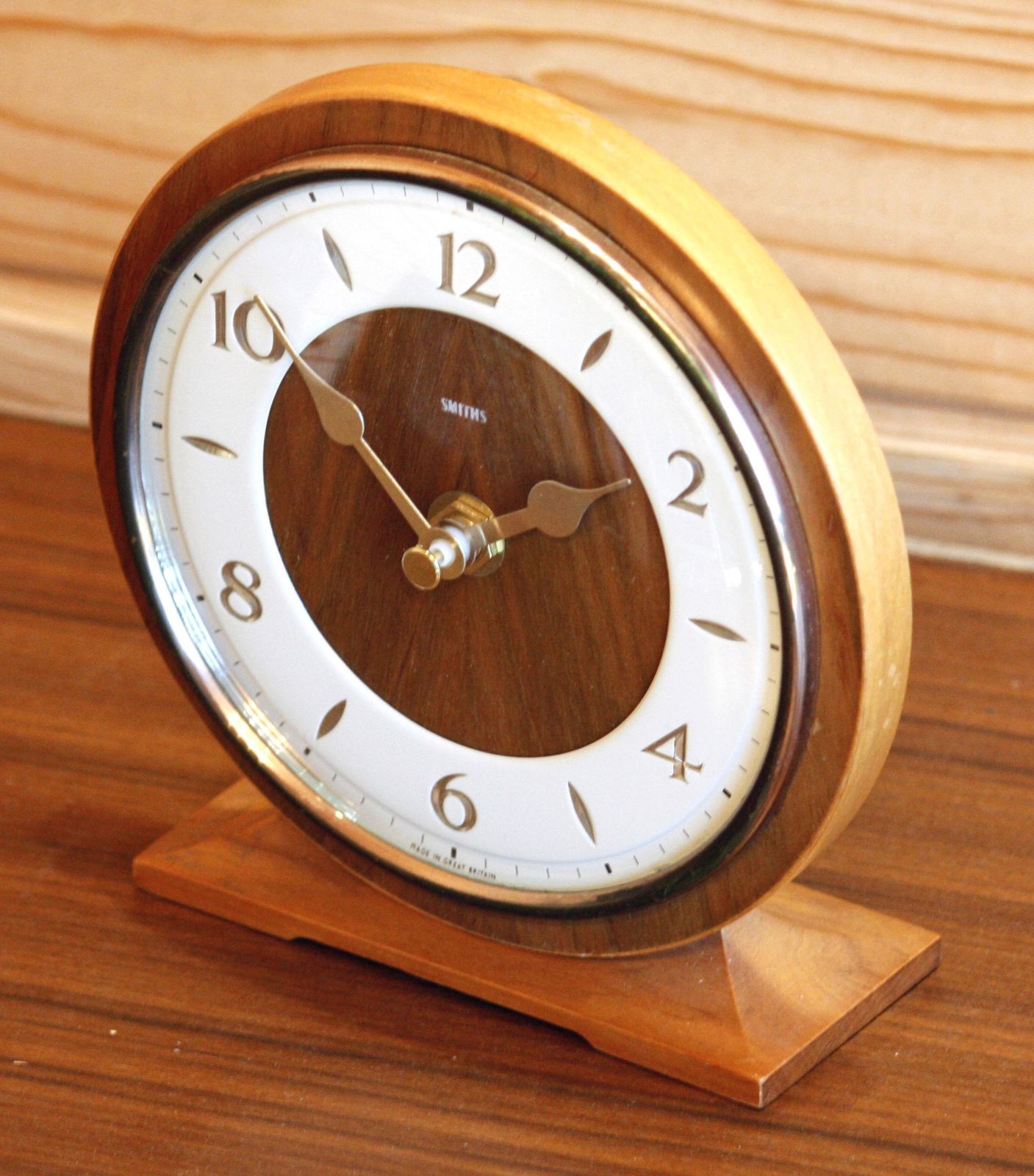 Vintage Smiths Mantel Clock   15cm Wooden Retro Mid Century 1950s Desk Clock Off The Wall Clocks photo furniture