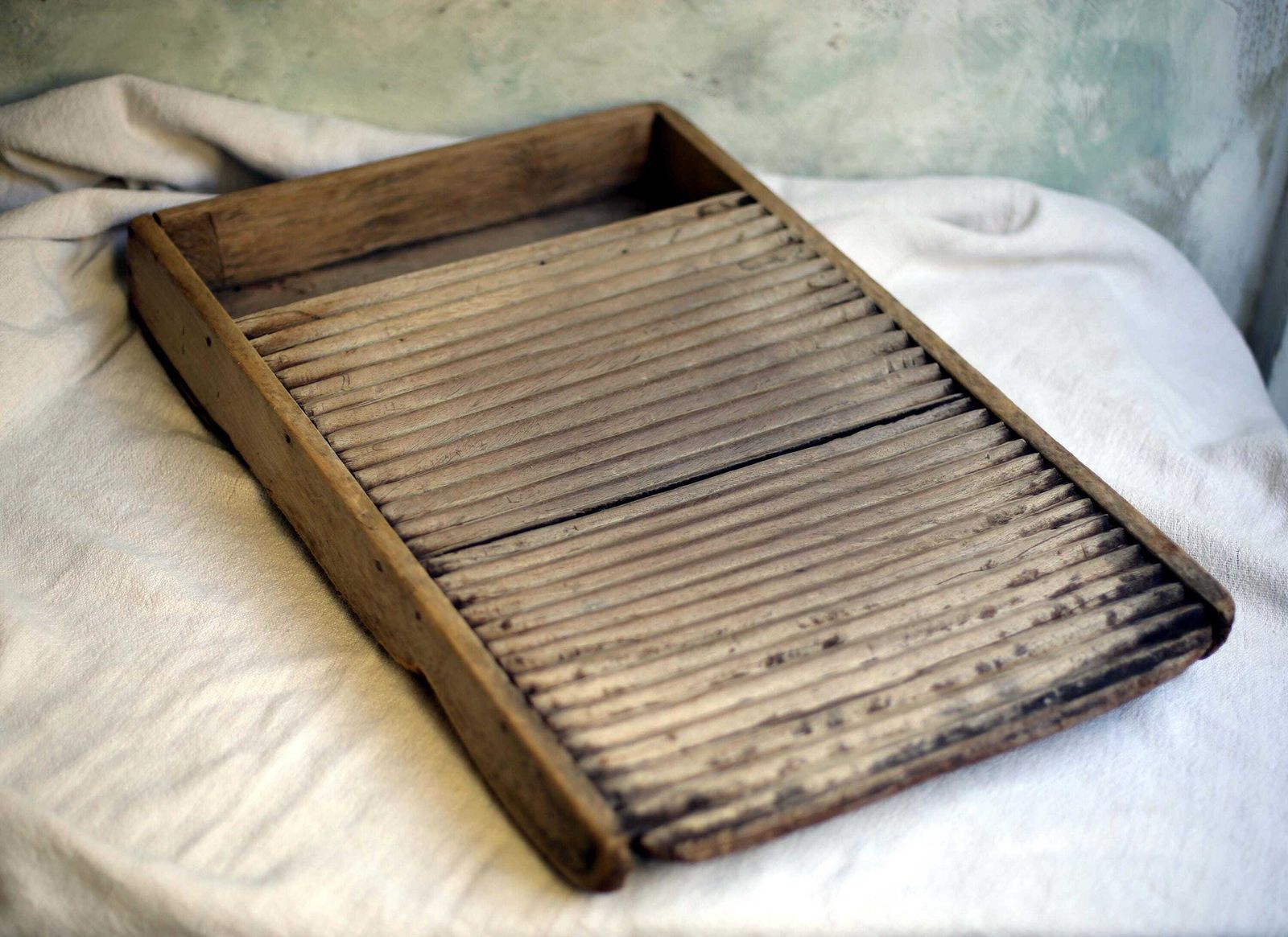 Large Antique French Wash Board Old Wooden Laundry Bleached Scrubbing Washboard Draining photo for sale